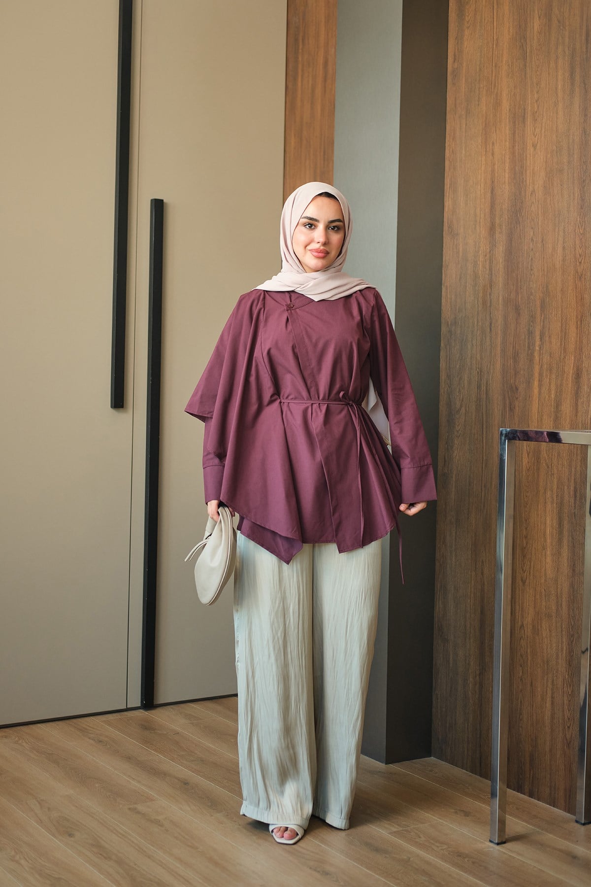 Asimetrik Pelerin Detaylı Poplin Gömlek Bordo