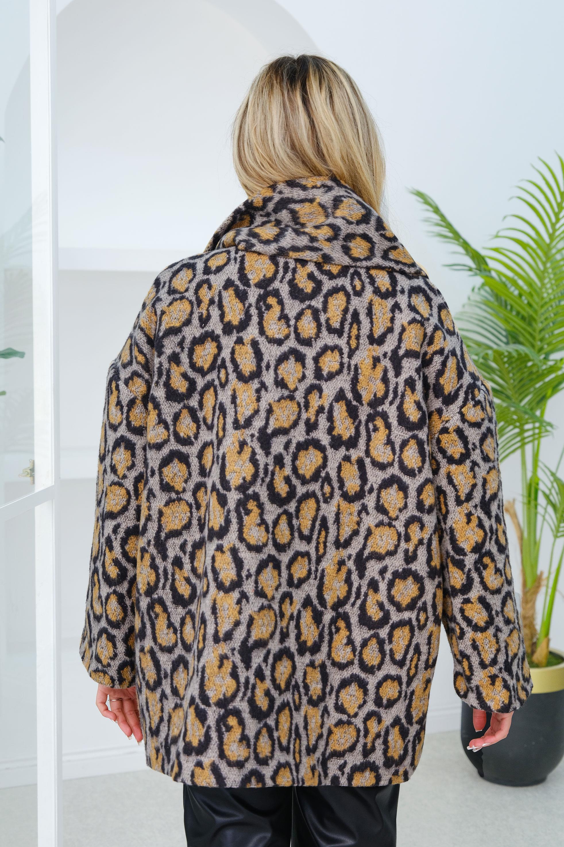 Atkı Aksesuarlı Leoparlı Kaşe Kahverengi