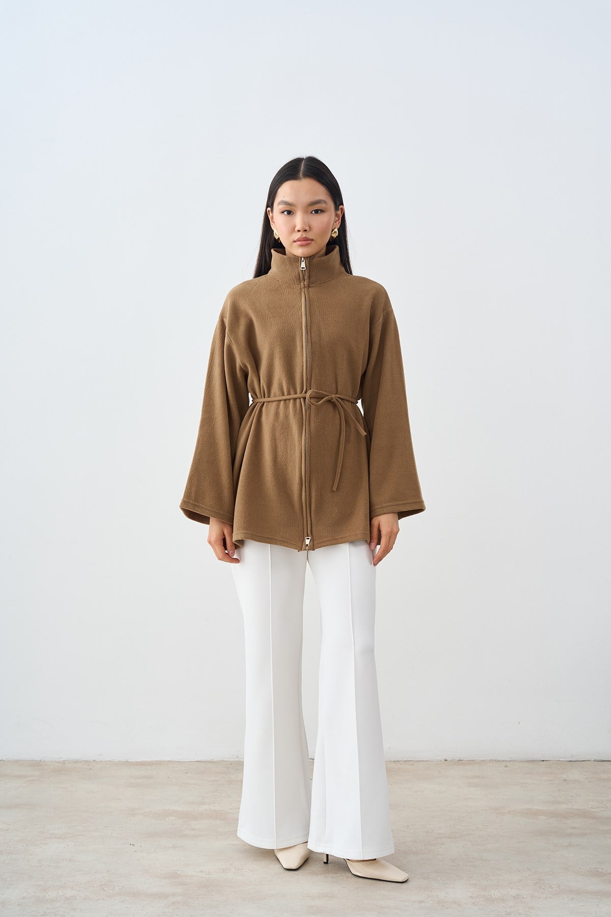 Bel Bağlamalı Fermuarlı Ceket Camel