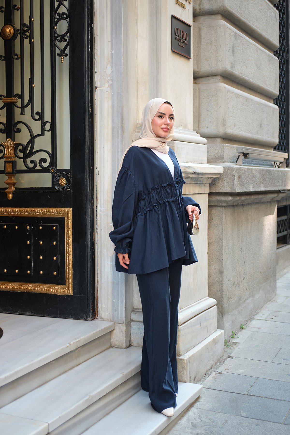 Bel Büzgülü Ön Bağlamalı Takım Lacivert