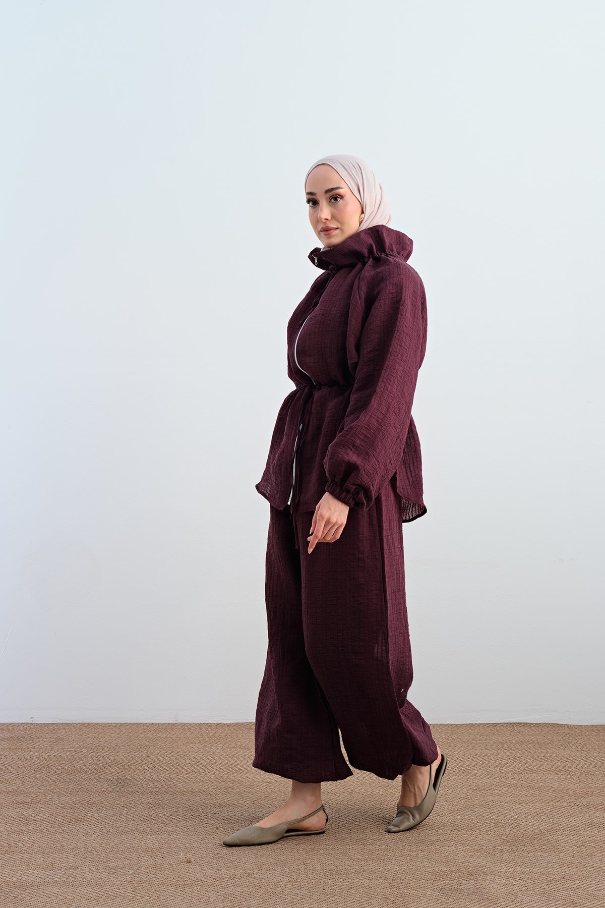 Bel Ve Yaka Ayarlanabilir Simli Tül Takım Bordo