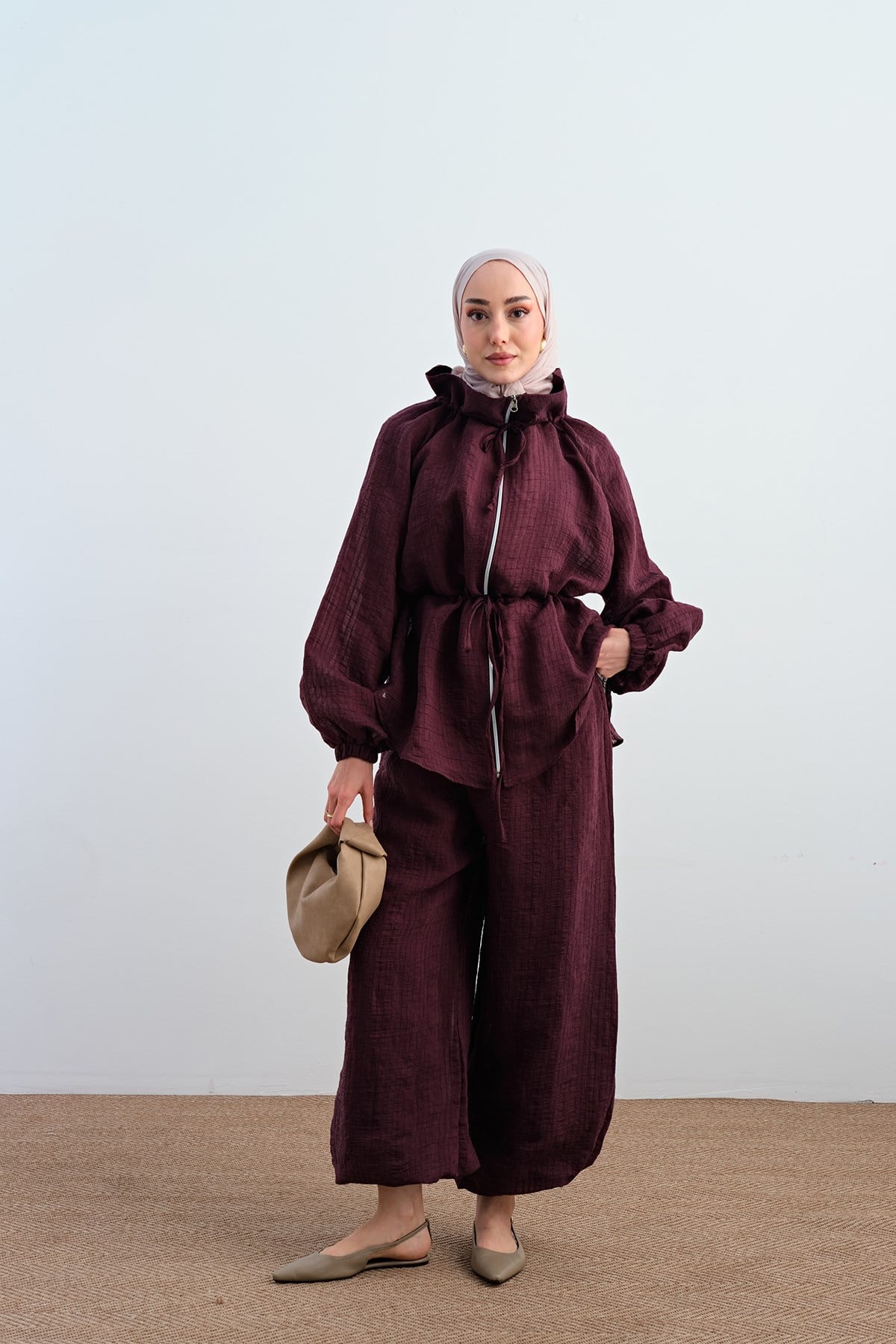 Bel Ve Yaka Ayarlanabilir Simli Tül Takım Bordo