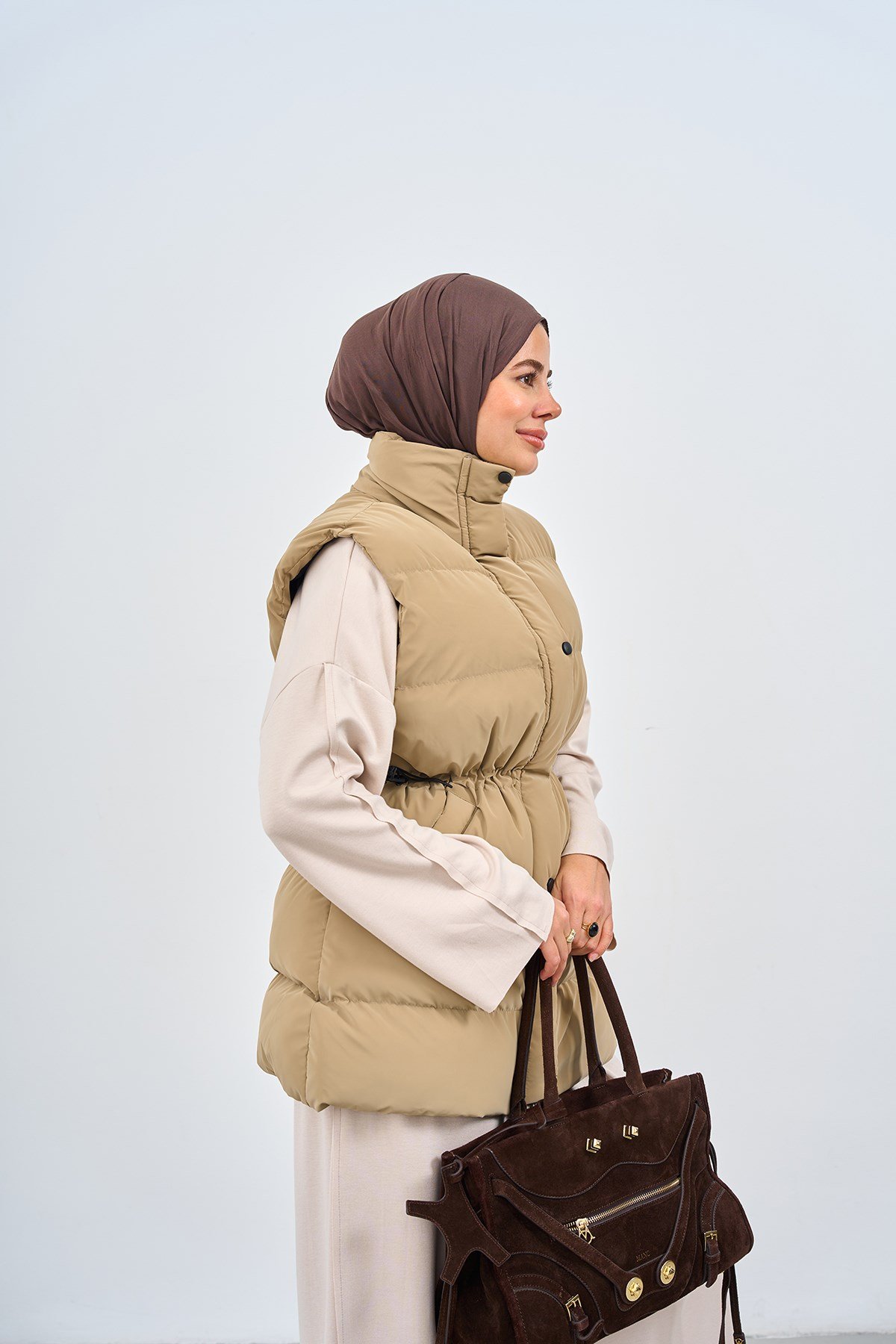 Beli Ayarlanabilir Çıtçıtlı Süet Yelek Krem