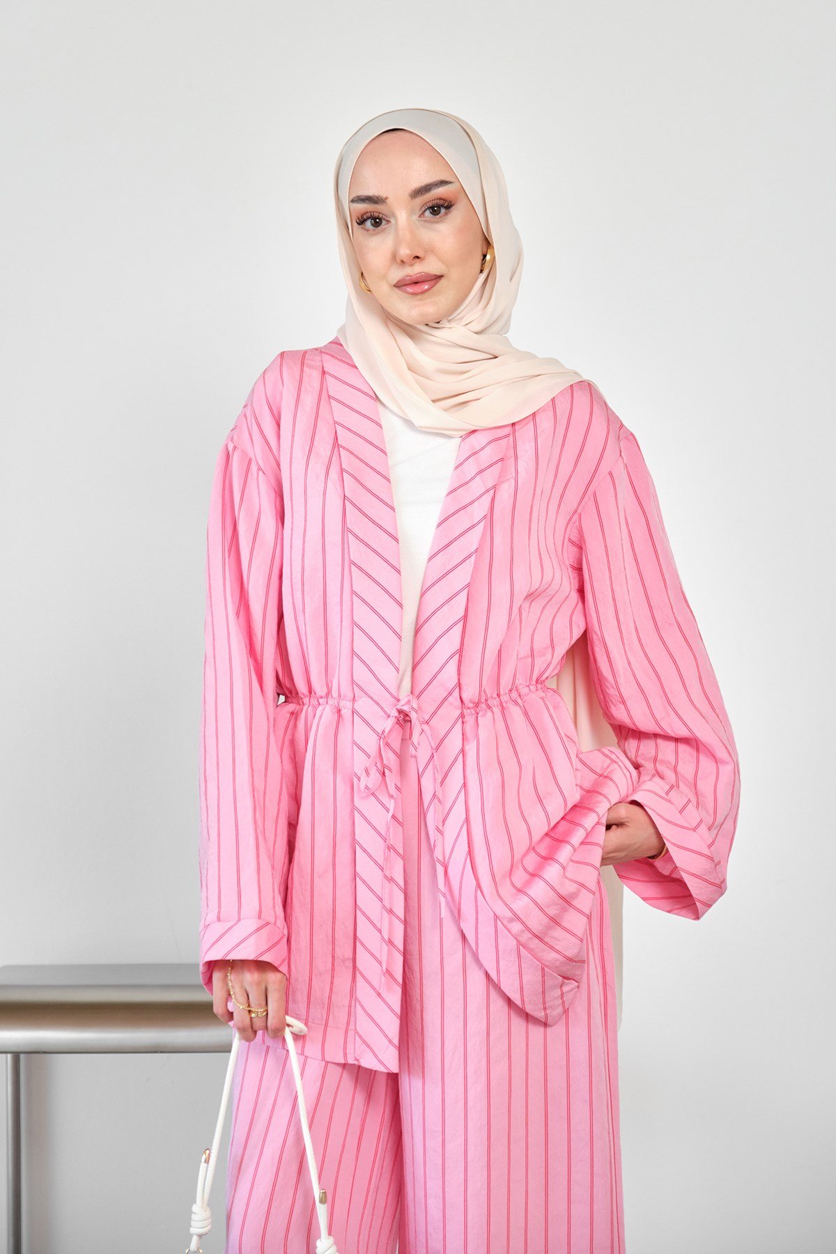 Beli Lastikli Önden Bağlamalı Çizgili Pantolonlu Kimono Takım Pembe