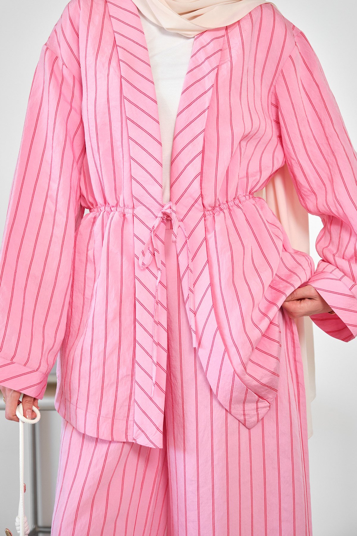 Beli Lastikli Önden Bağlamalı Çizgili Pantolonlu Kimono Takım Pembe