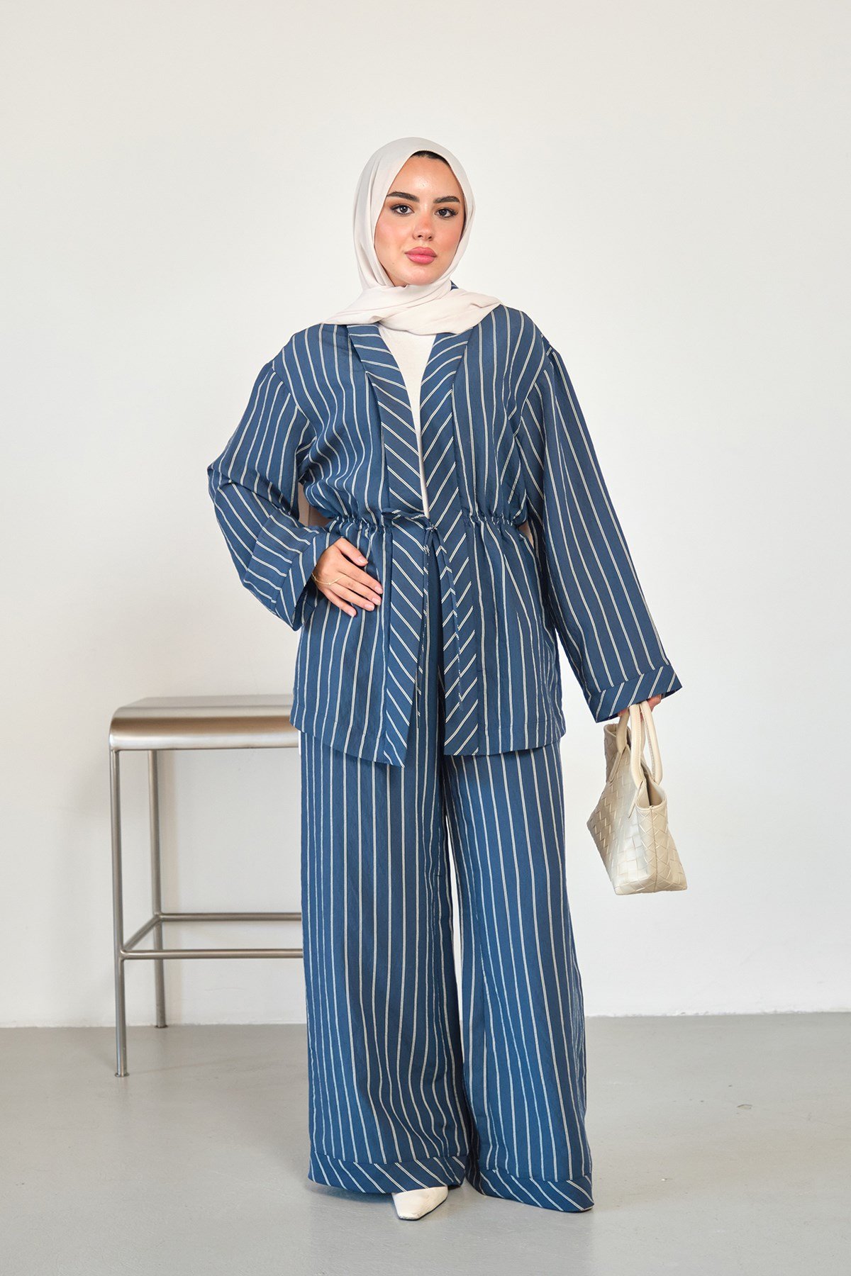 Beli Lastikli Önden Bağlamalı Çizgili Pantolonlu Kimono Takım Lacivert