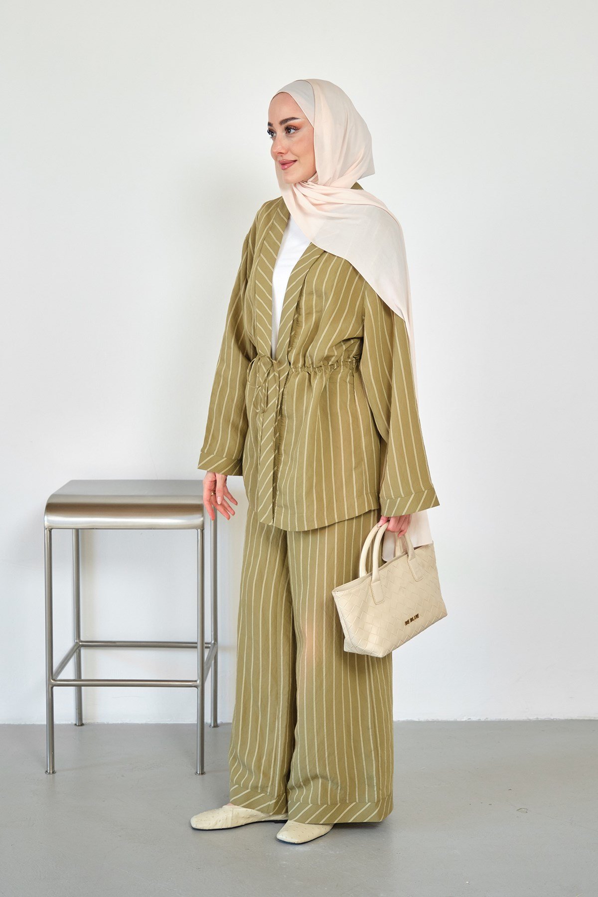 Beli Lastikli Önden Bağlamalı Çizgili Pantolonlu Kimono Takım Yağ Yeşil