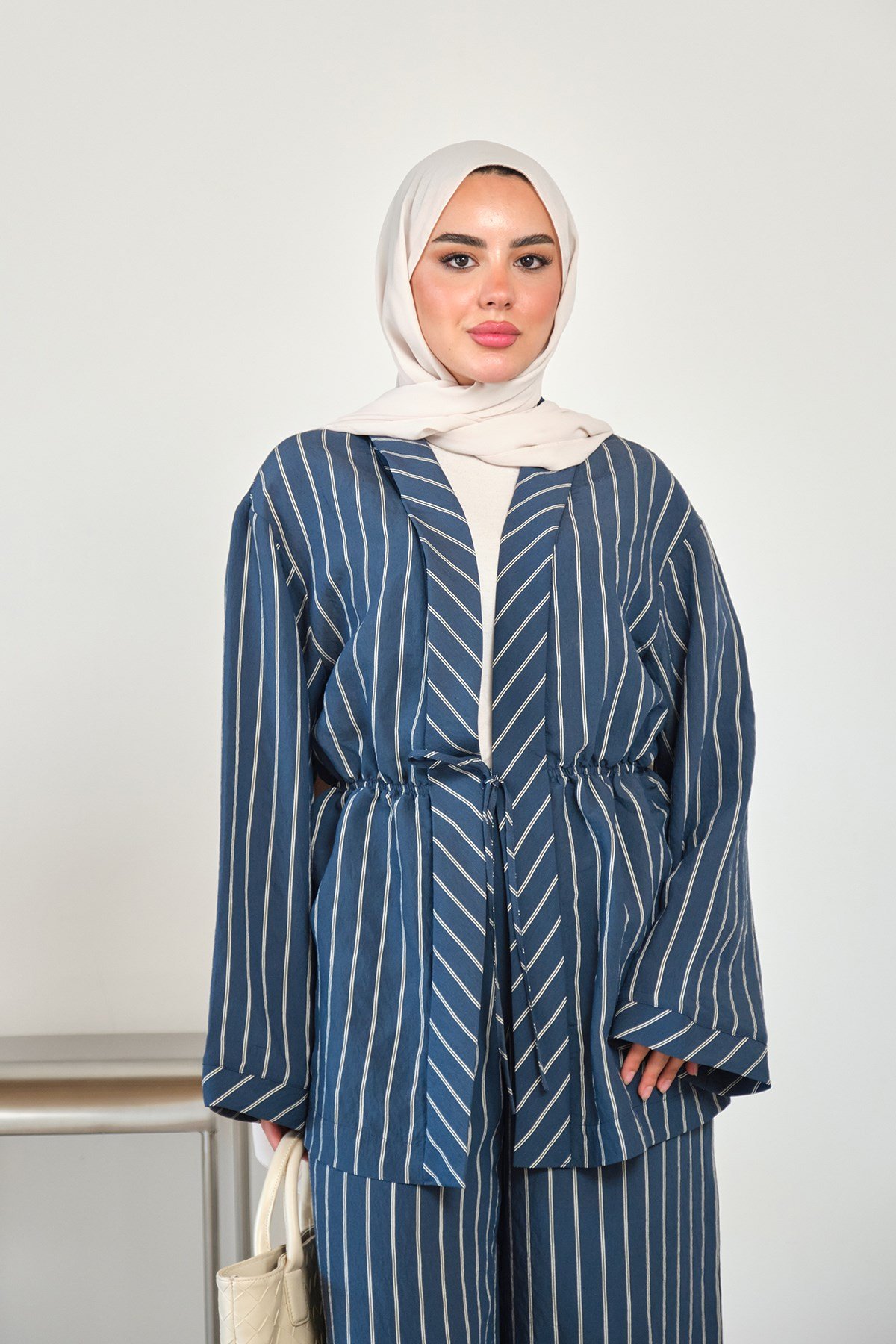 Beli Lastikli Önden Bağlamalı Çizgili Pantolonlu Kimono Takım Lacivert