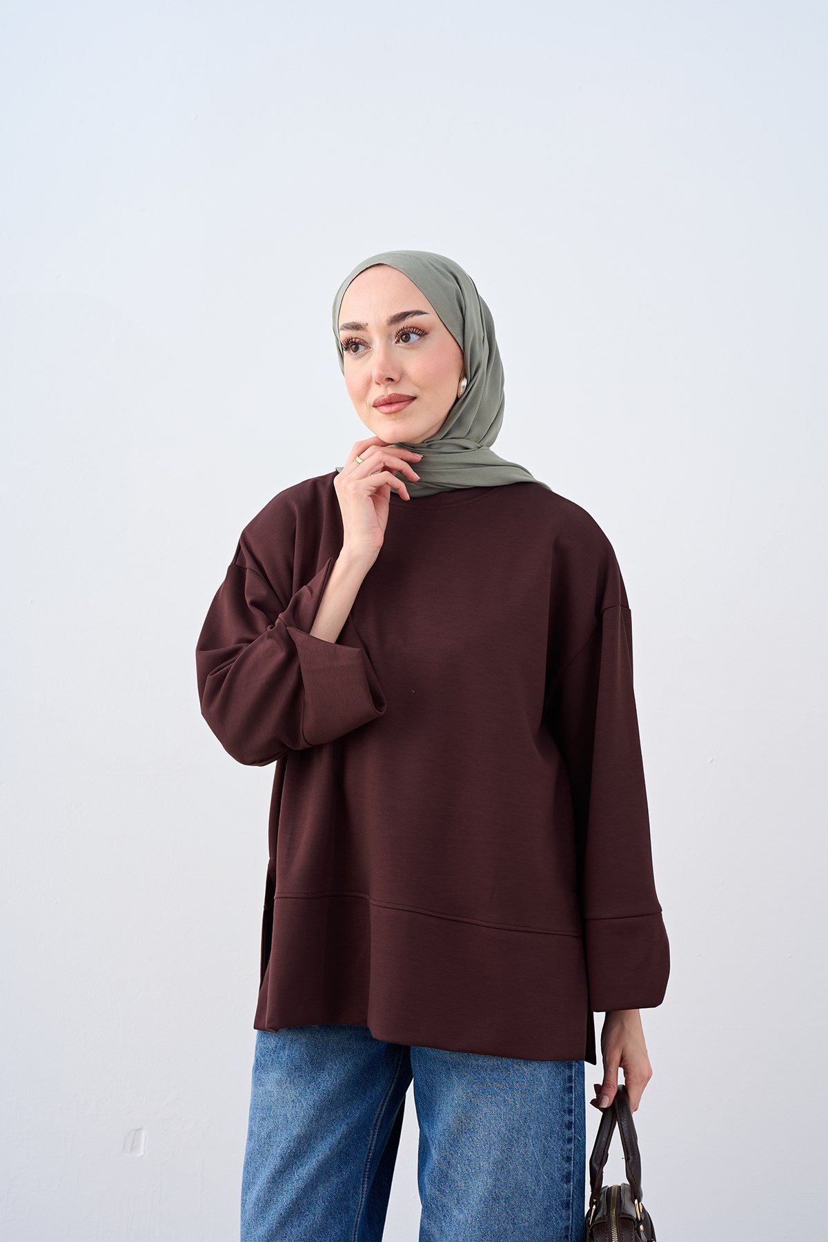 Bisiklet Yaka Çima Detay Sweatshirt Kahverengi