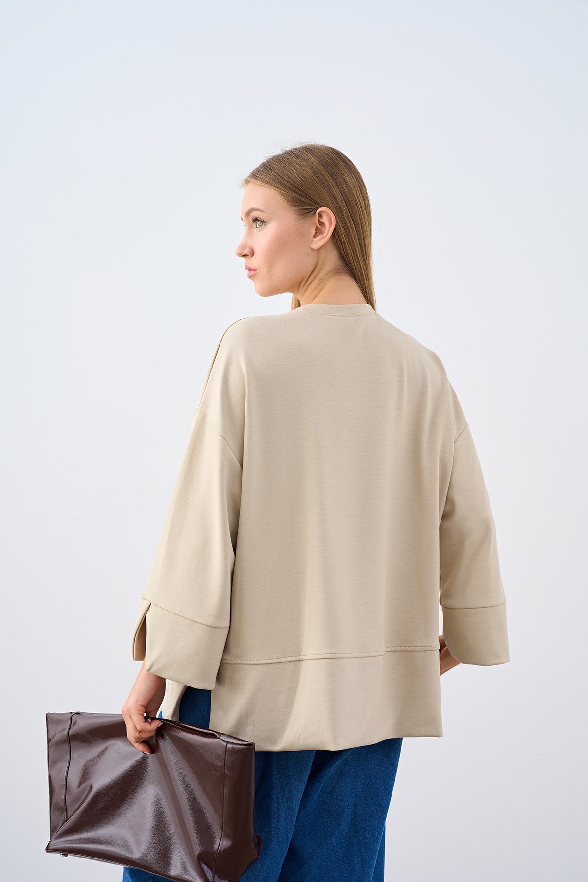 Bisiklet Yaka Çima Detay Sweatshirt Krem