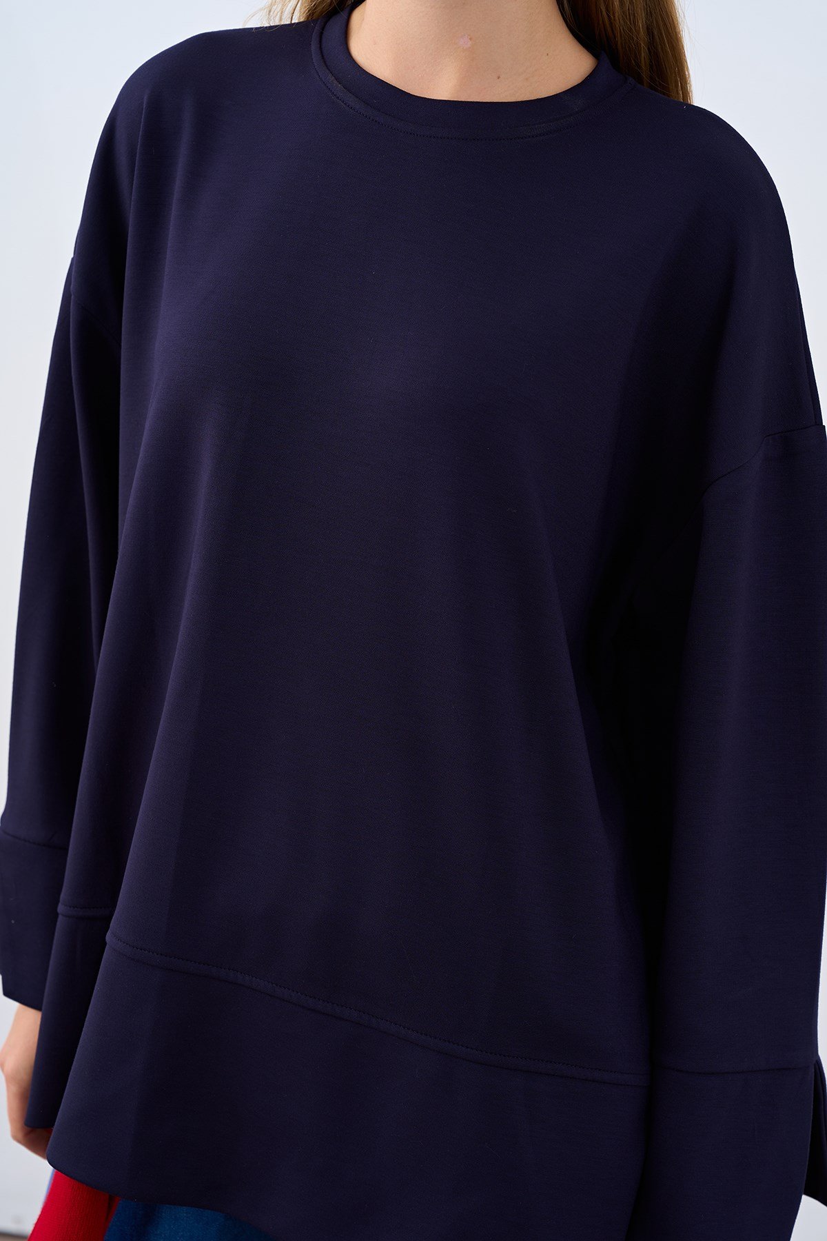 Bisiklet Yaka Çima Detay Sweatshirt Lacivert