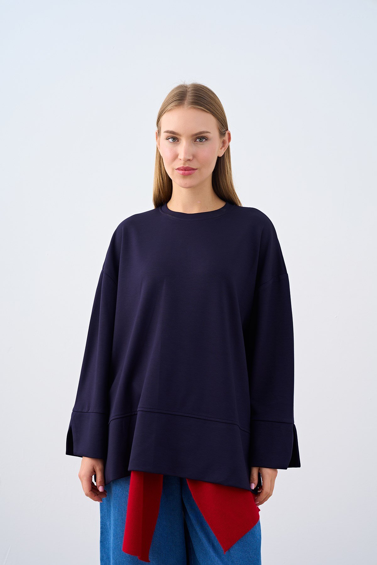 Bisiklet Yaka Çima Detay Sweatshirt Lacivert