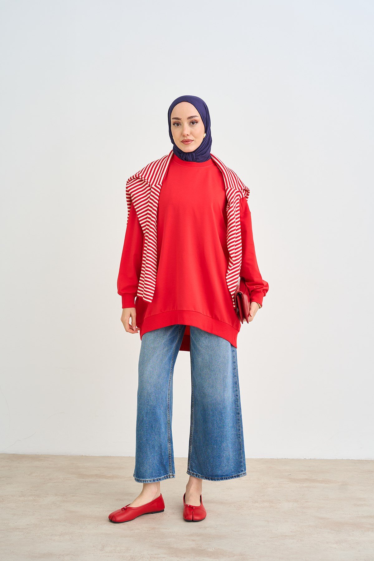 Bisiklet Yaka Oversize Sweatshirt Kırmızı