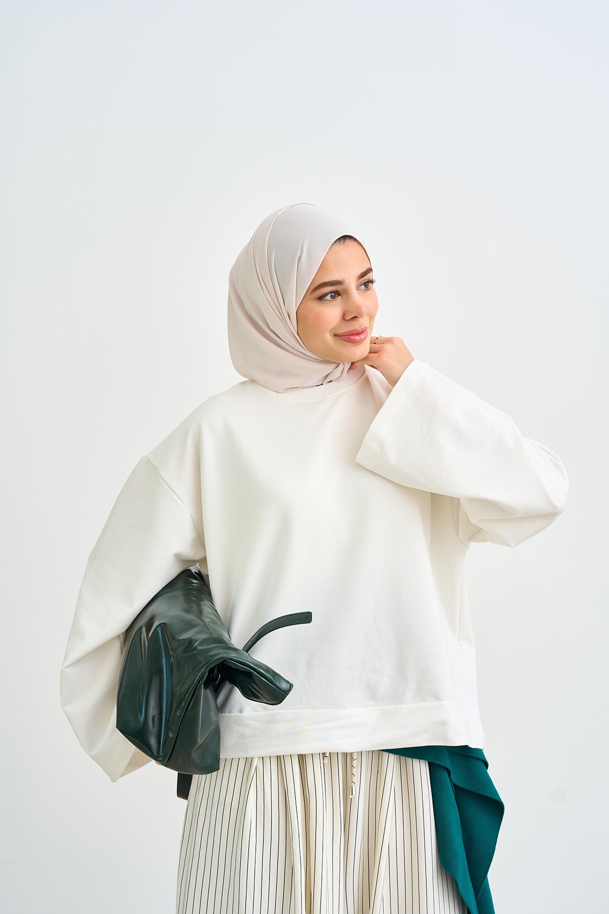 Bisiklet Yaka Sweatshirt Ekru