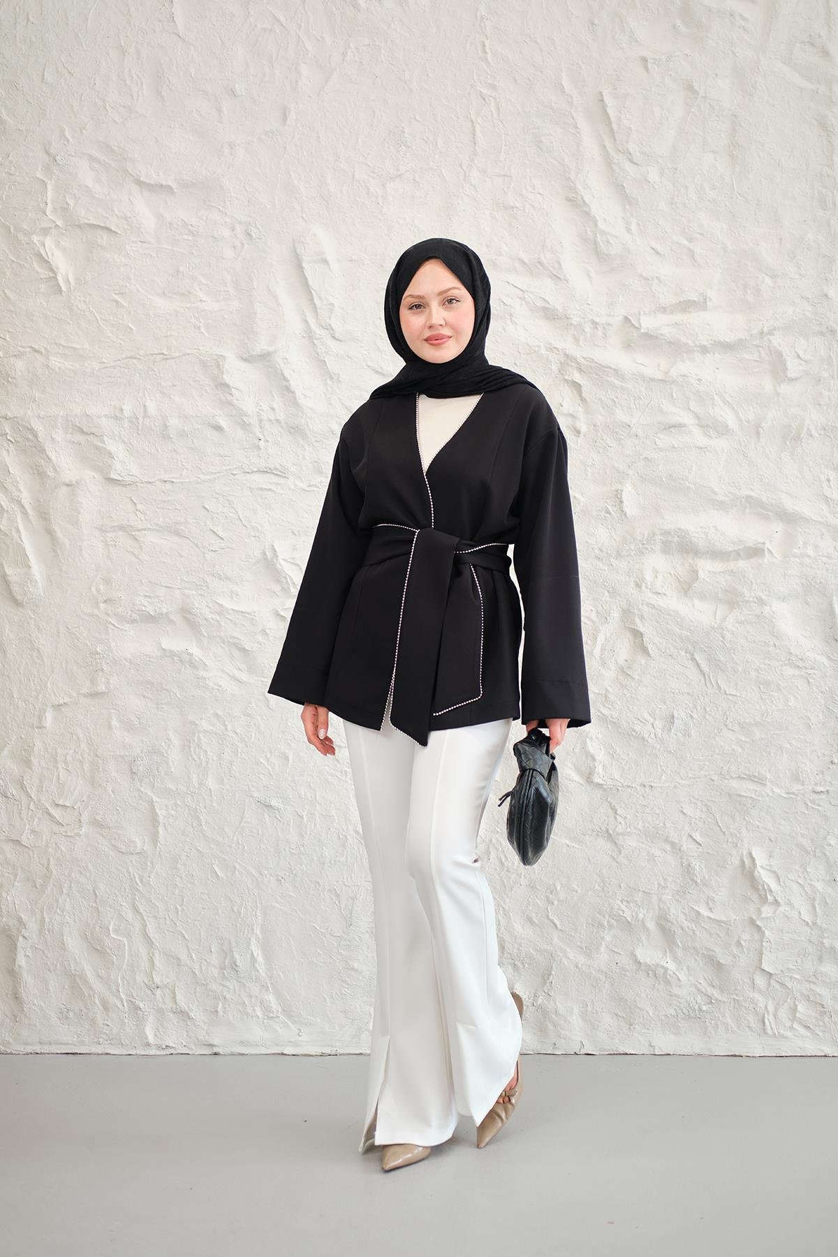 Boncuk Şerit Detay Bel Bağlamalı Kimono Siyah