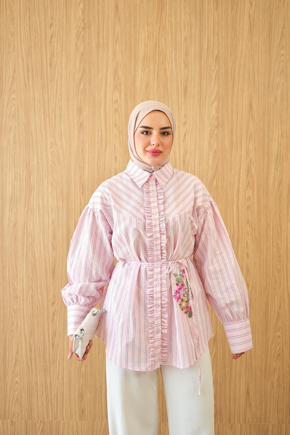 Çiçek Boncuk İşlemeli Çizgili Gömlek Pembe