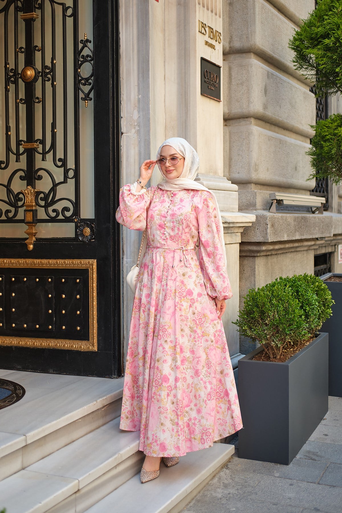 Çiçek Desen Düğmeli Ve Bel Bağlamalı Elbise Açık Pembe