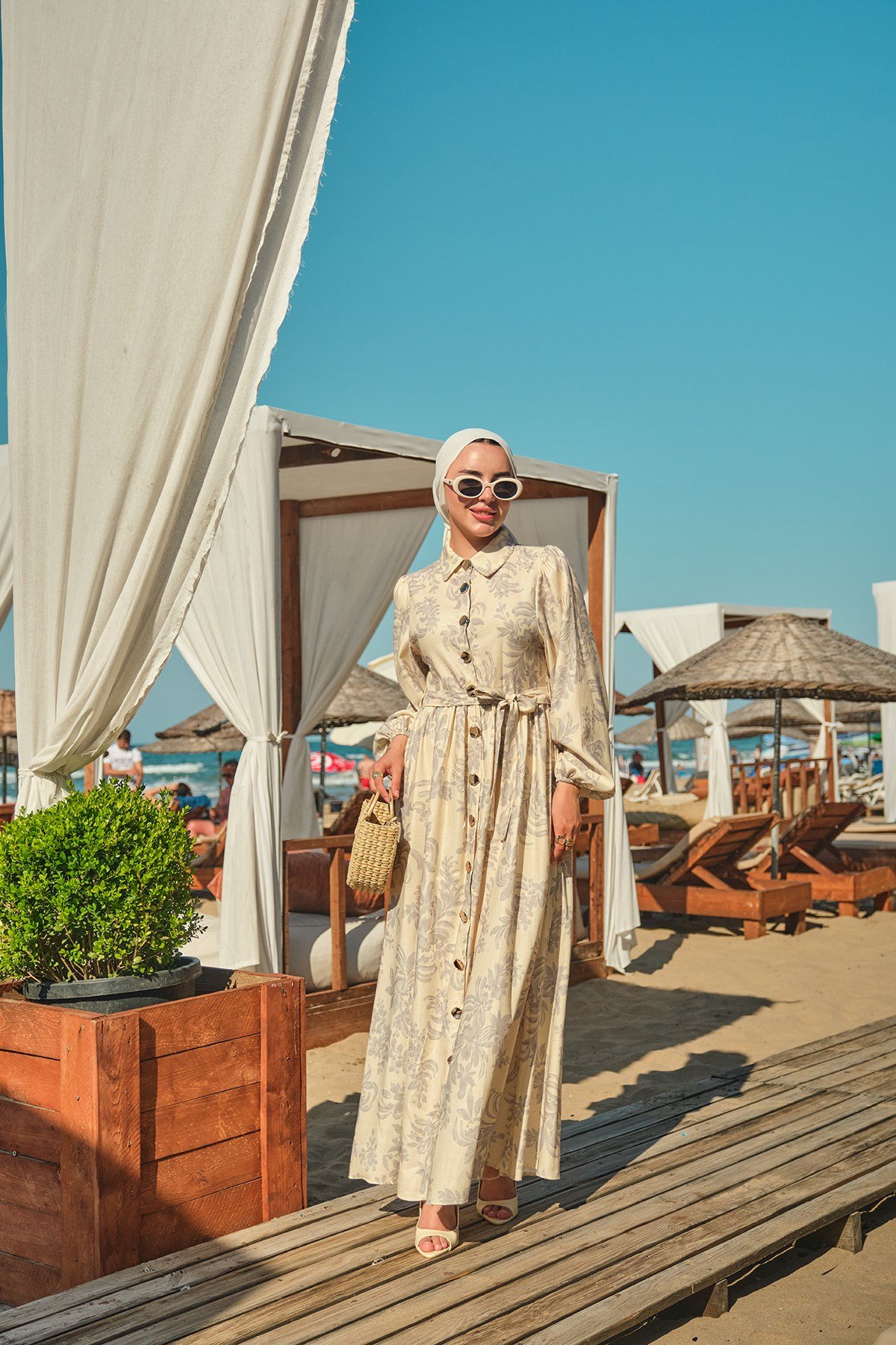 Çiçek Ve Yaprak Desen Boydan Düğmeli Bel Bağlamalı Keten Elbise Sarı