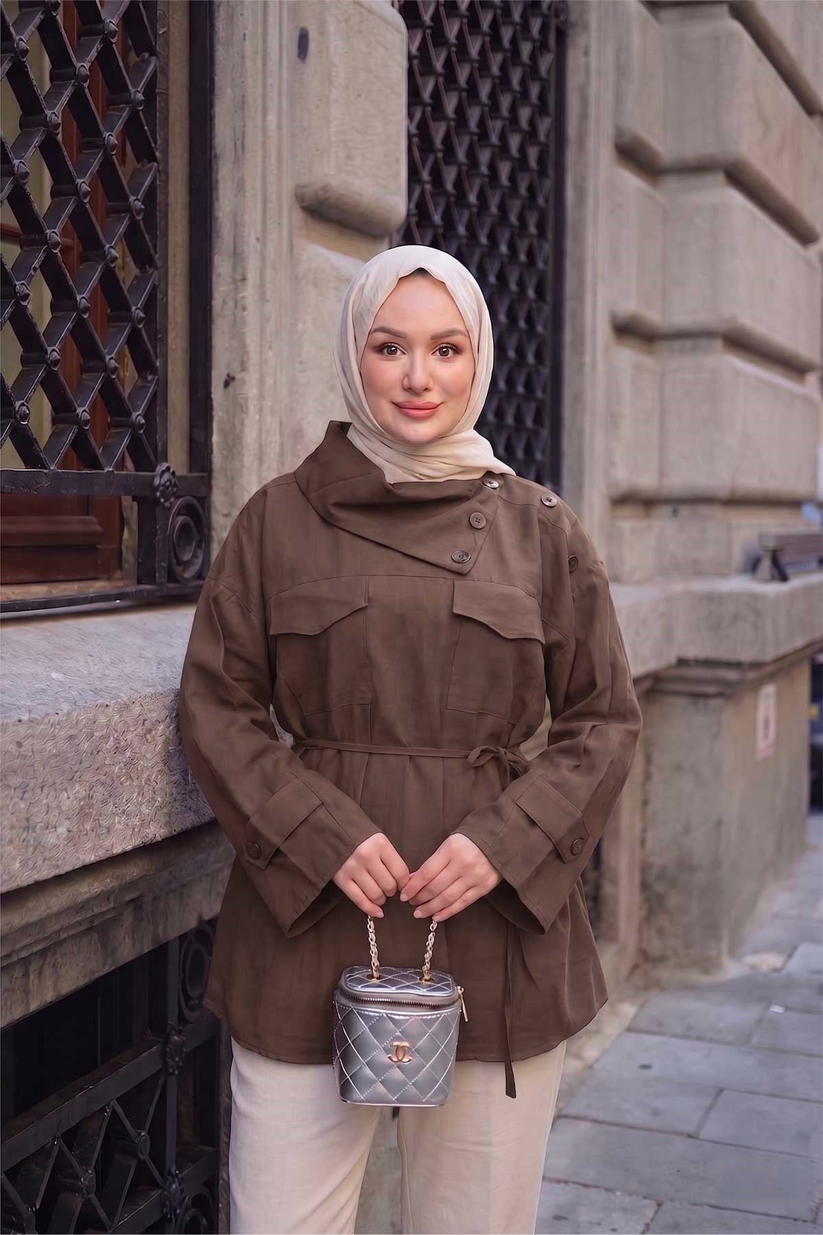 Çift Cepli Yakası Yandan Düğme Detaylı Bel Bağlamalı Cupra Gömlek Açık Kahve