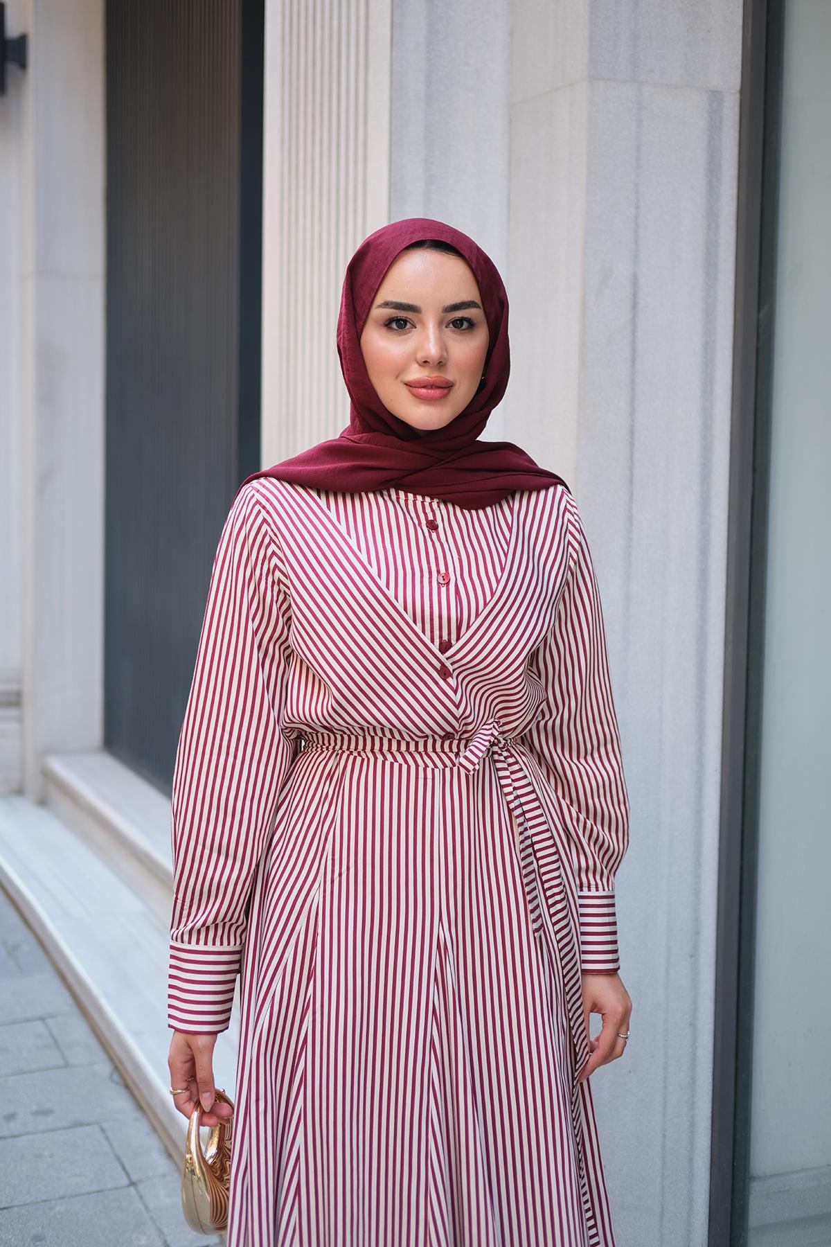 Çizgi Desenli Bel Bağlamalı Elbise Bordo