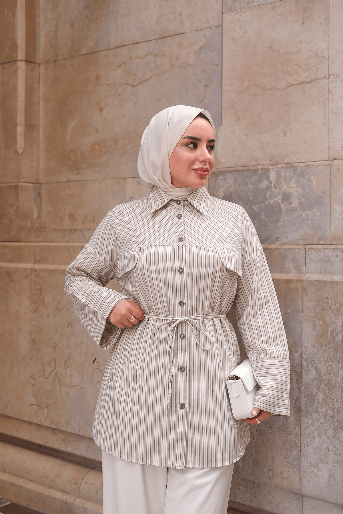 Çizgi Desenli Bel Bağlamalı Gömlek Vizon