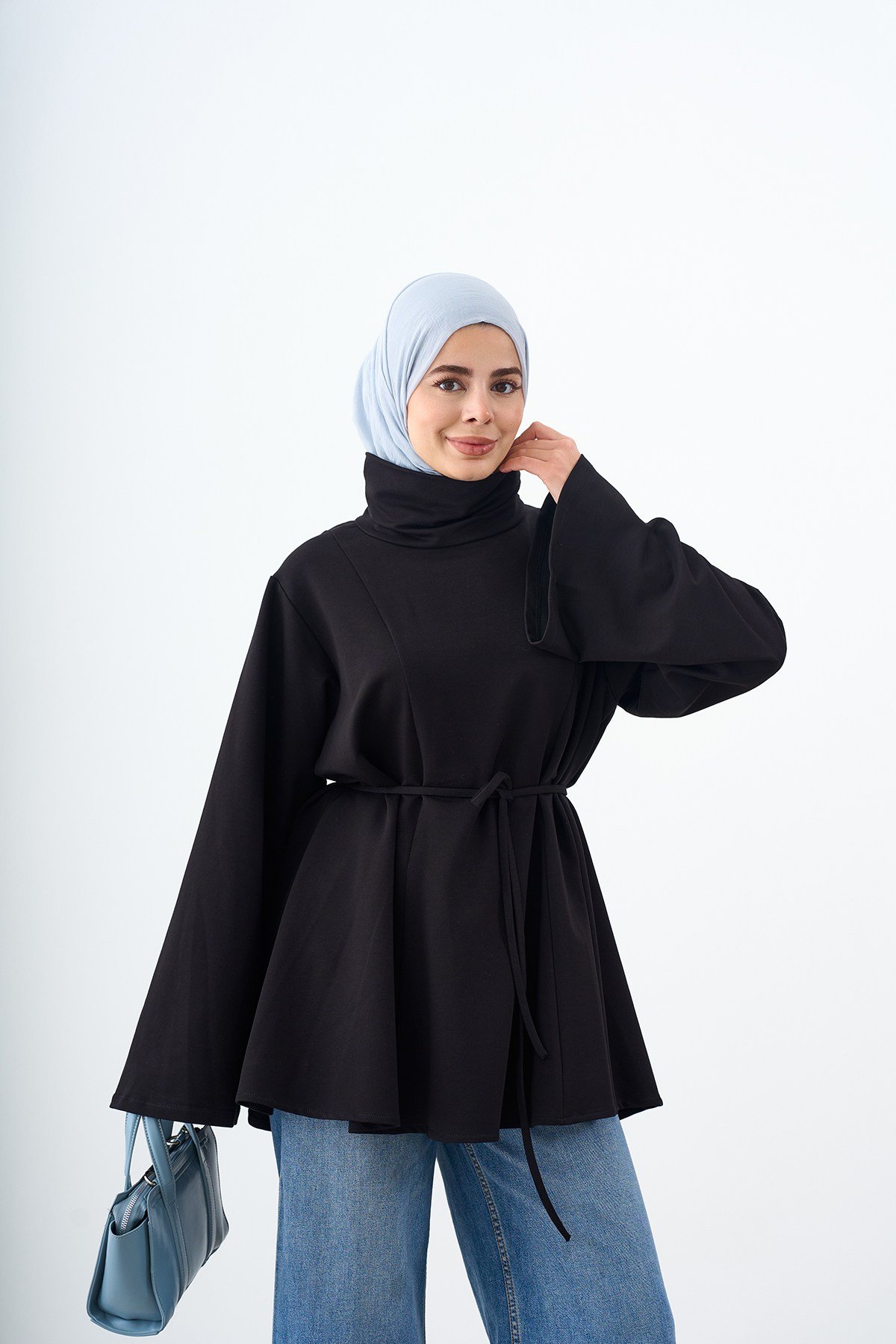 Dik Yaka Biye Detay Tunik Siyah