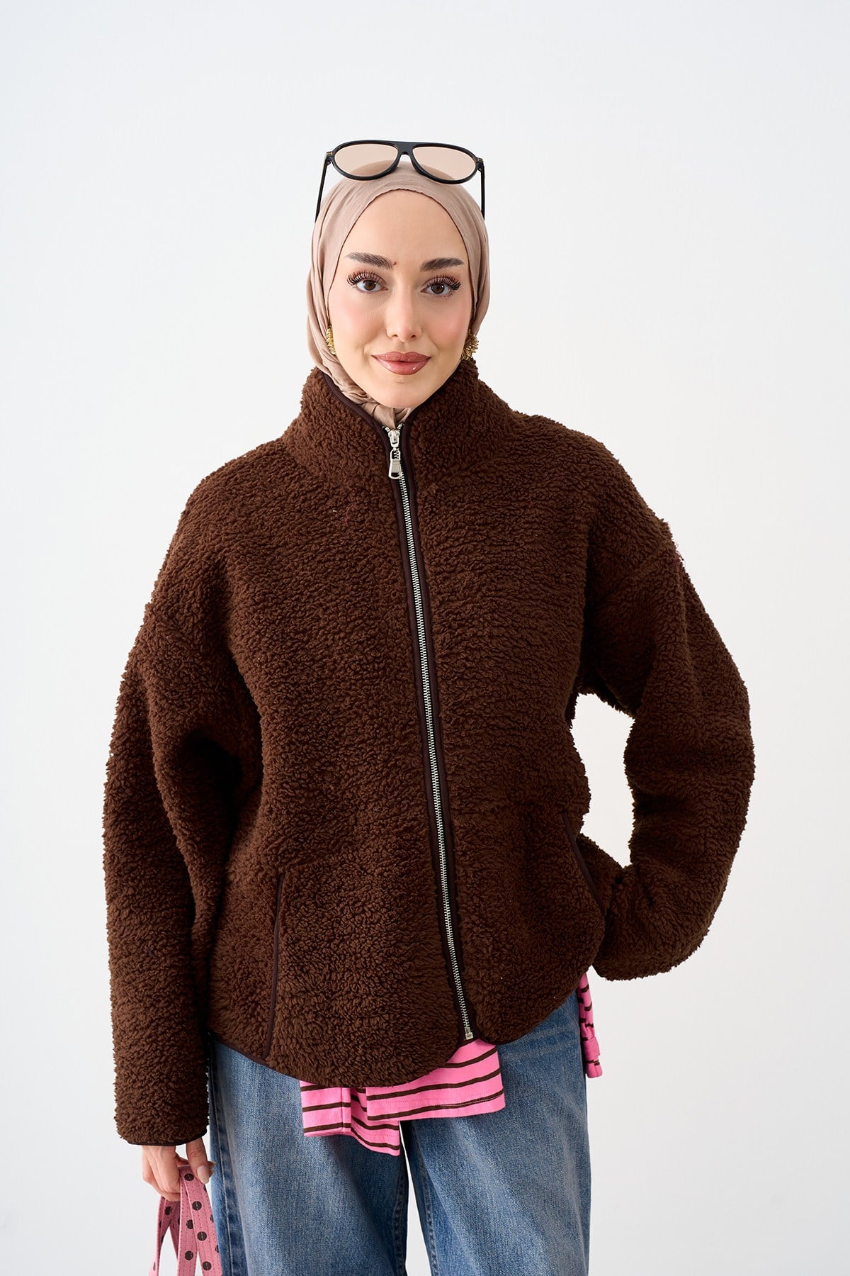 Dik Yaka Fermuarlı Peluş Ceket Kahverengi