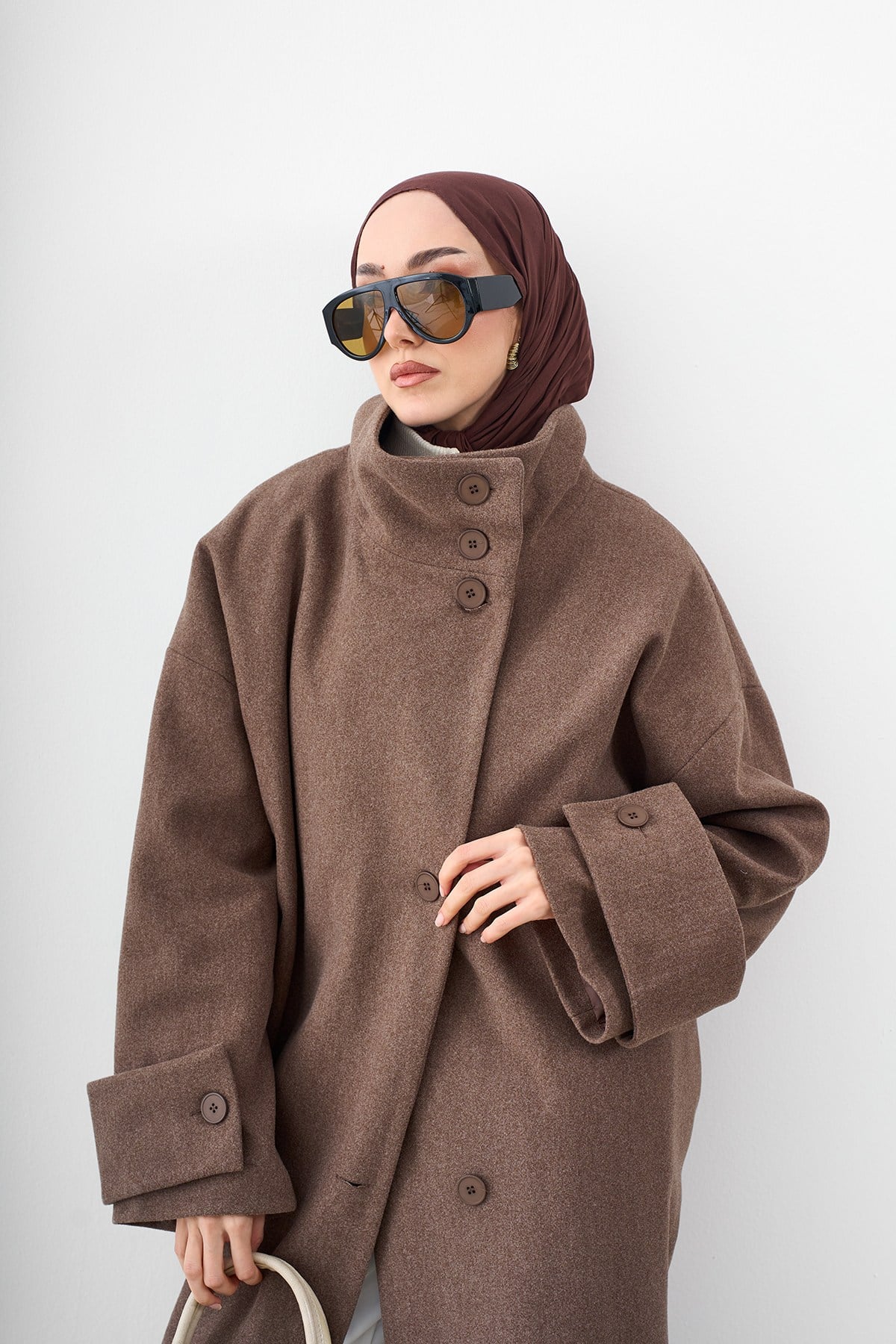 Dik Yaka Kol Düğme Detay İç Astarlı Oversize Kaşe Kaban Vizon