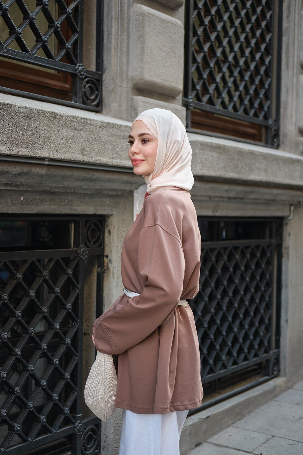 Dikiş Detaylı Basıc Sweat Kahverengi