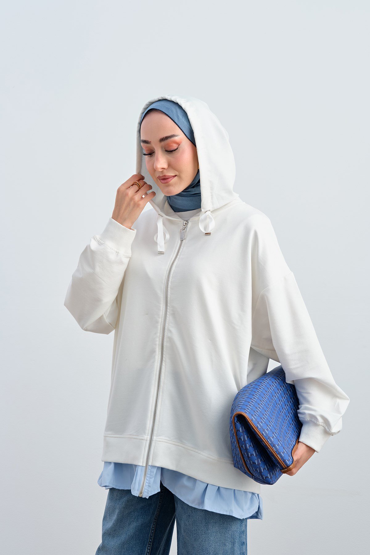 Etek Ve Fırfır Detay Çift Renk Sweatshirt Beyaz