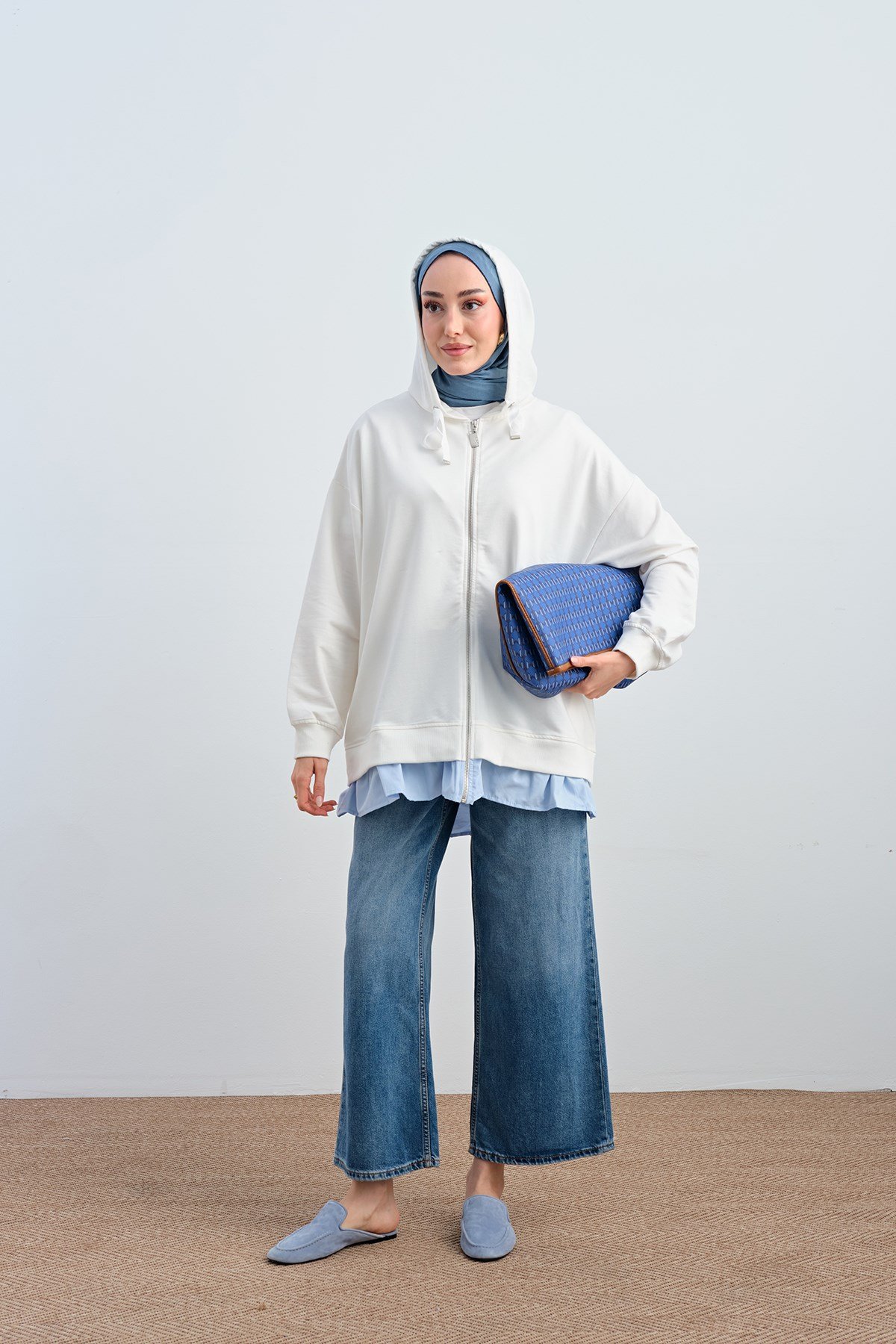 Etek Ve Fırfır Detay Çift Renk Sweatshirt Beyaz