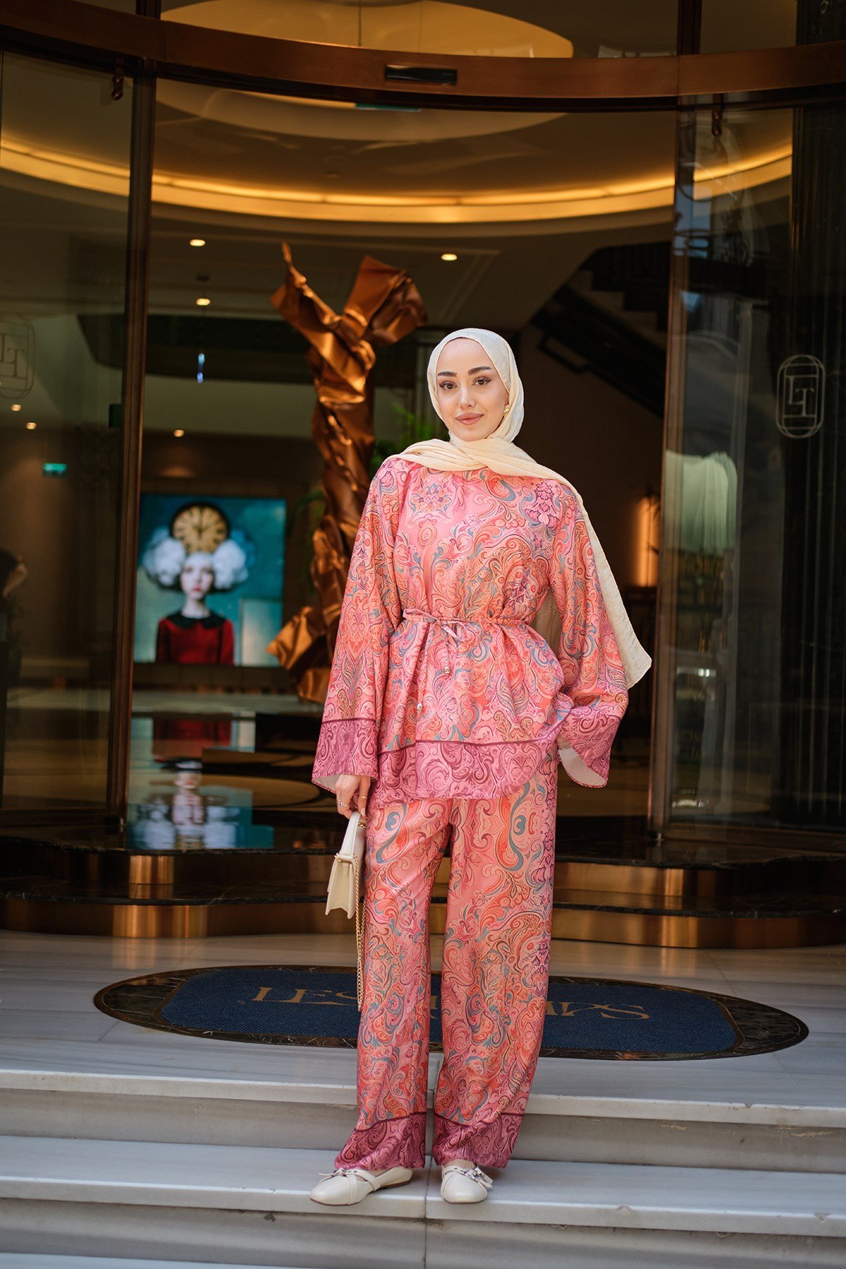 Etnik Desen Saten Bel Bağlamalı Takım Pembe
