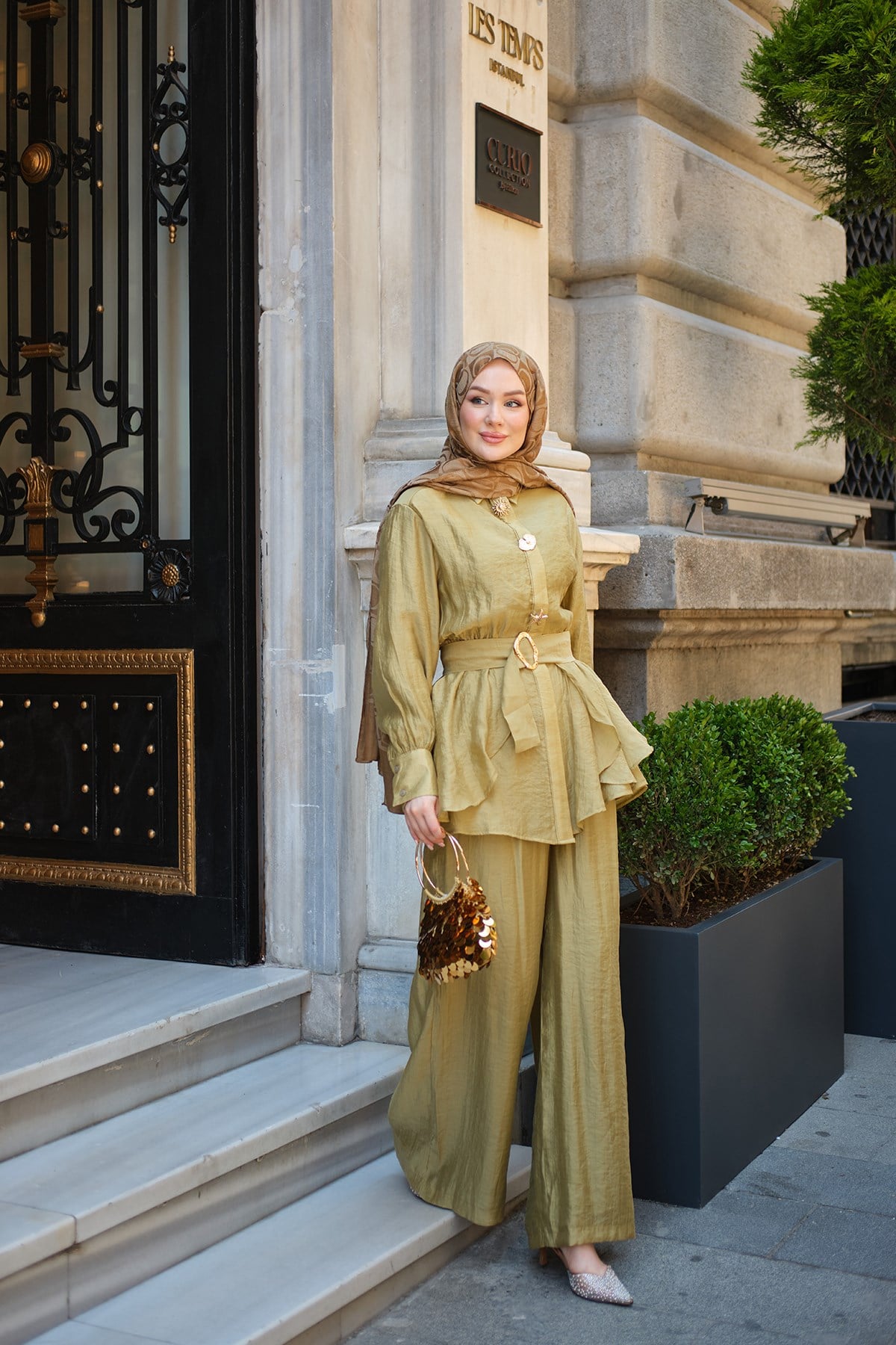 Gold Yıldız Düğme Detay Bel Bağlamalı Takım Yağ Yeşil