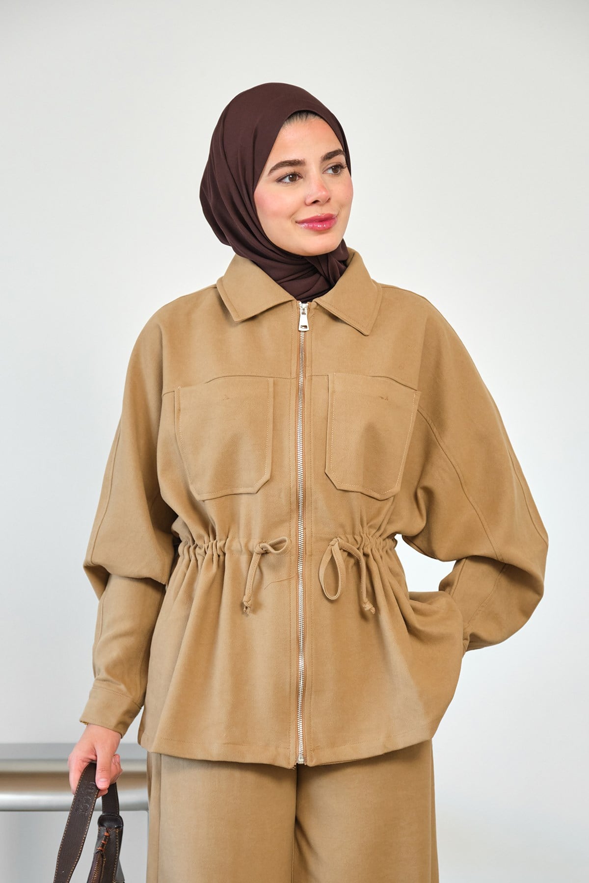 Gömlek Yaka Bel Büzgülü Pantolonlu Takım Camel
