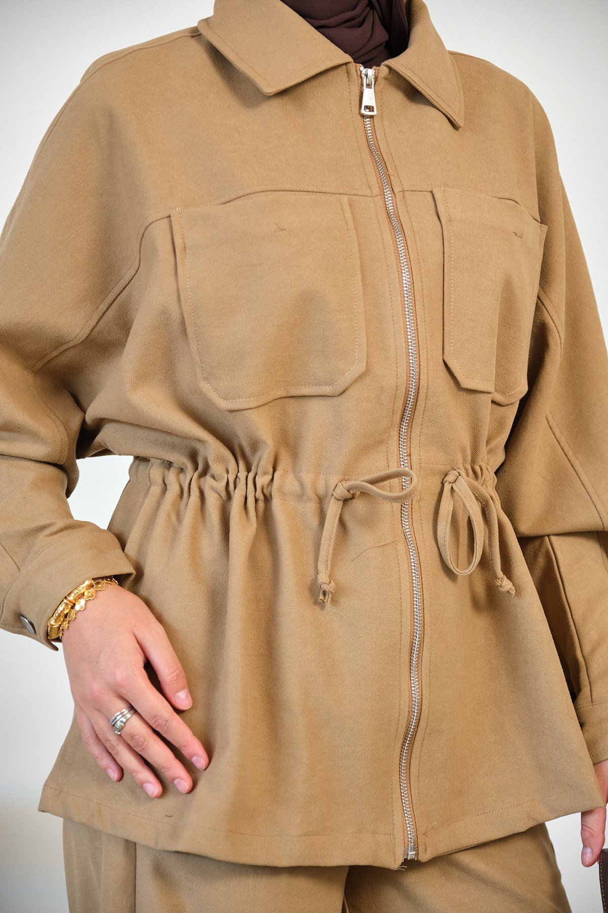 Gömlek Yaka Bel Büzgülü Pantolonlu Takım Camel