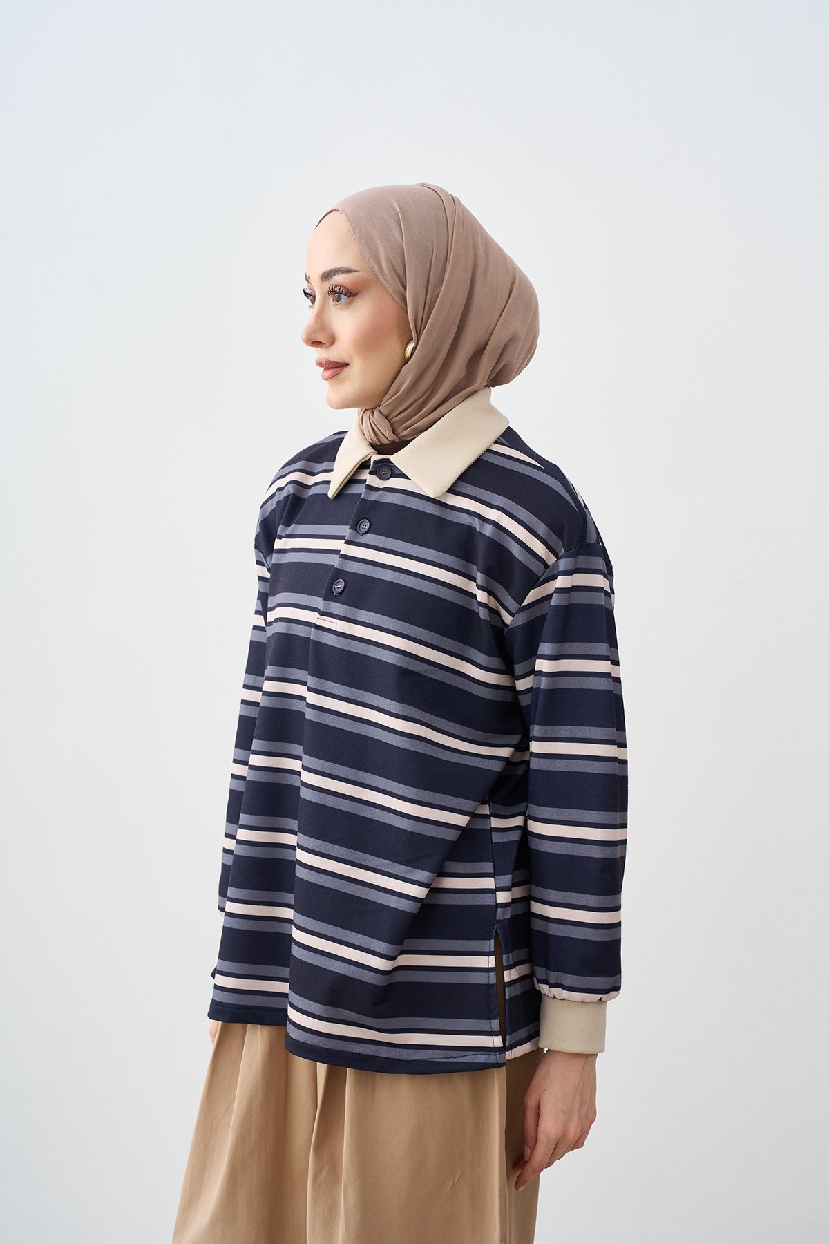 Gömlek Yaka Yarım Düğmeli Sweatshirt Gri