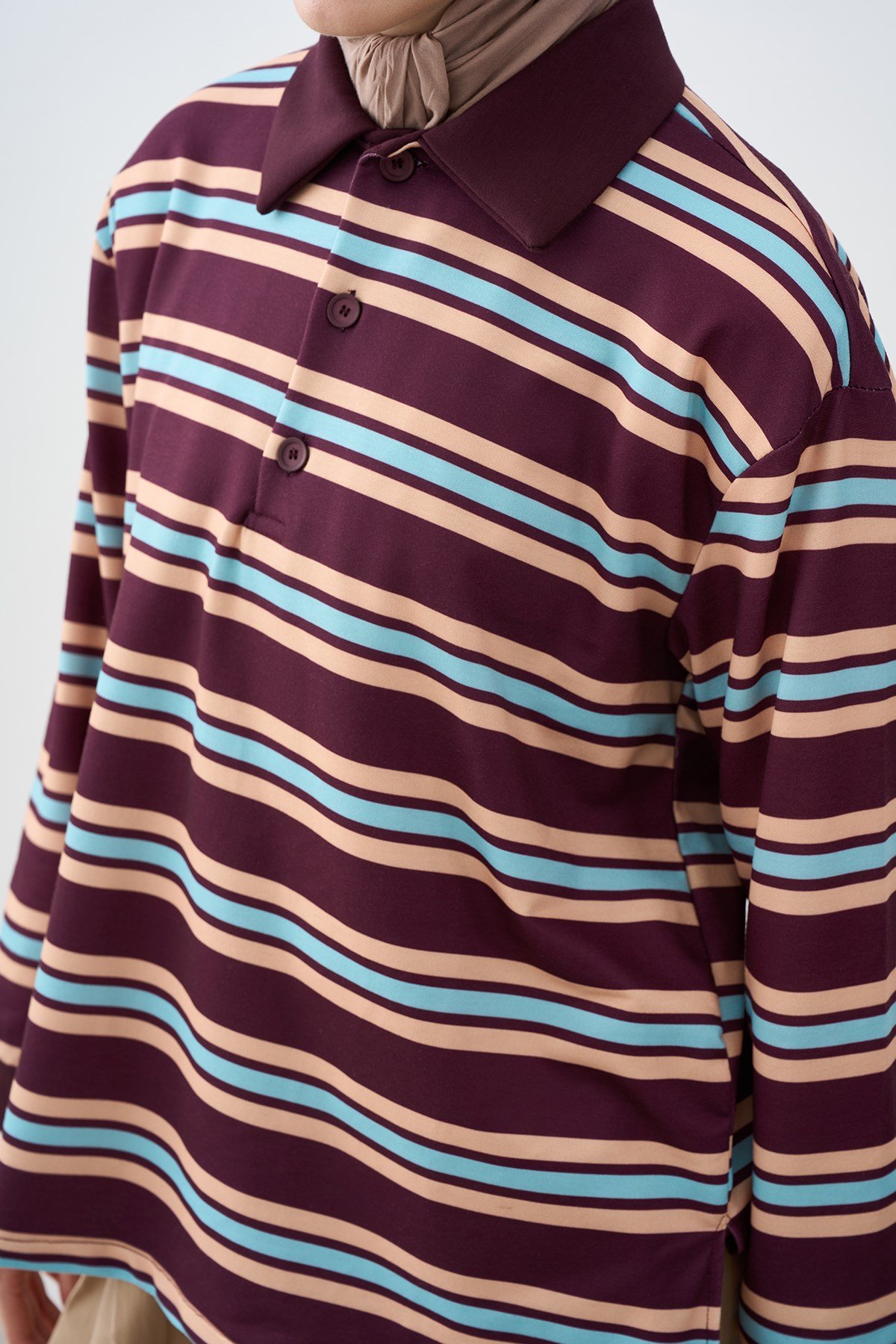 Gömlek Yaka Yarım Düğmeli Sweatshirt Mürdüm