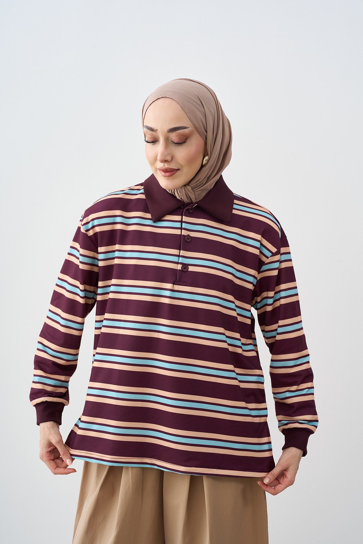 Gömlek Yaka Yarım Düğmeli Sweatshirt Mürdüm