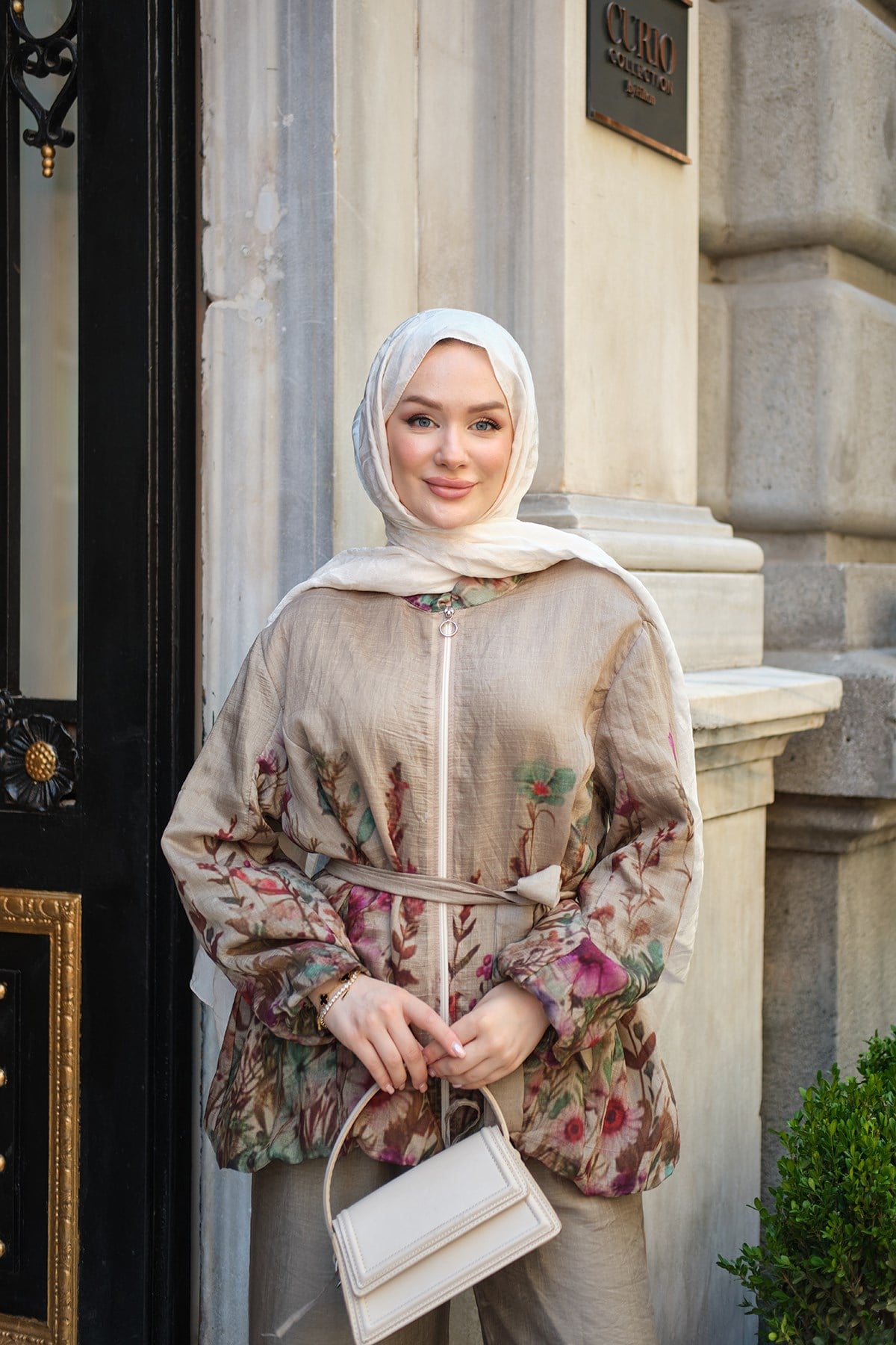 İç Astarlı Çiçek Ve Yaprak Desen Bel Bağlamalı Tül Takım Vizon