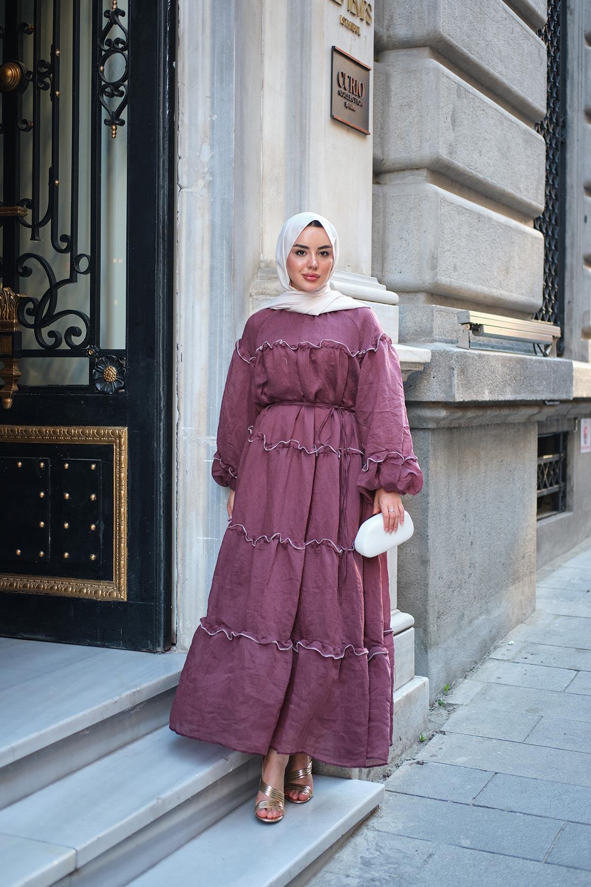 İnce Şerit Detaylı Bel Bağlamalı Tül Elbise Bordo