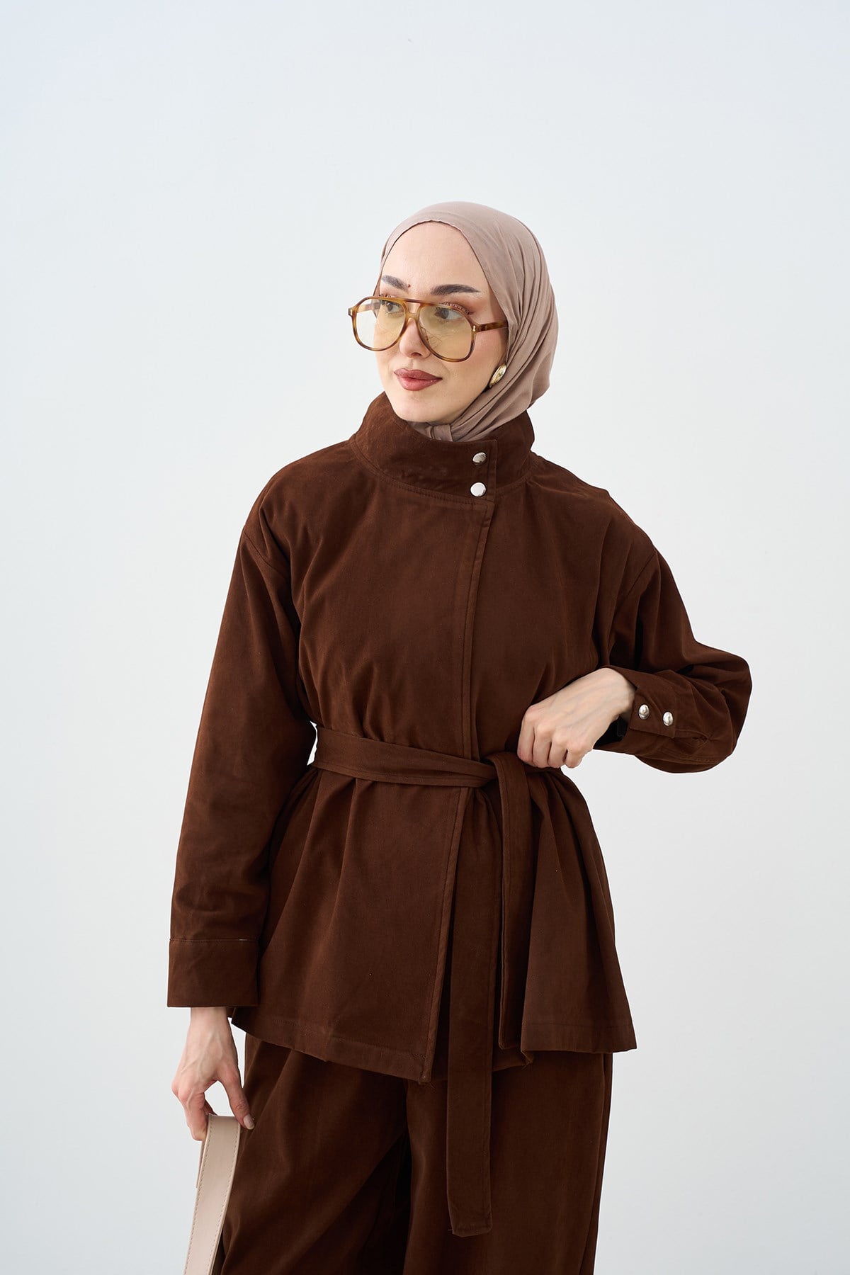 Kadife Dokulu Beli Lastikli Takım Kahverengi