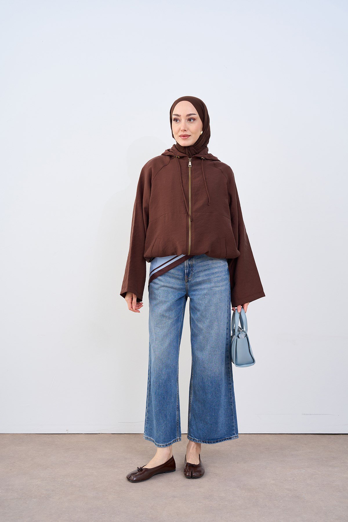 Kapüşonlu Cep Detay Fermuarlı Sweatshirt Kahverengi