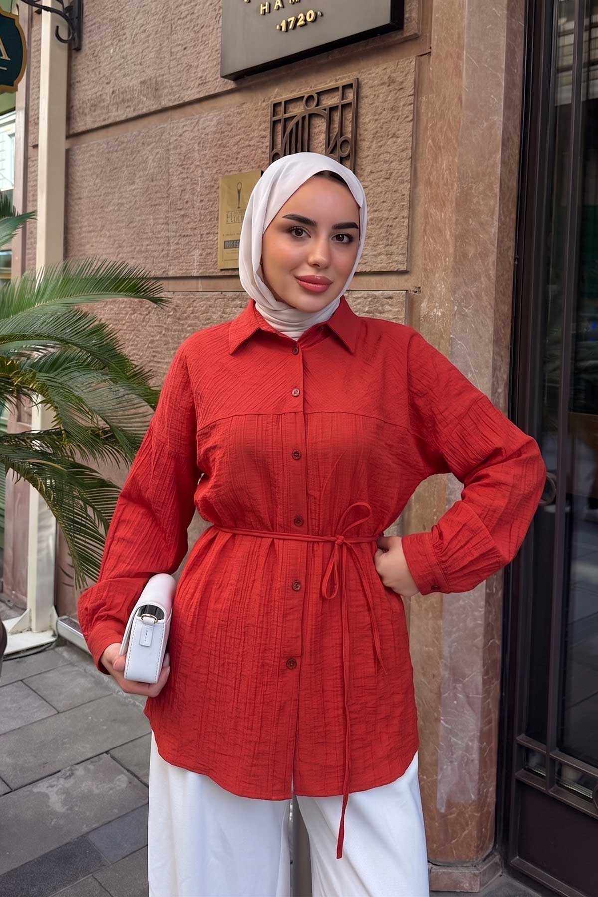 Kendinden Desenlş Bel Bağlamalı Gömlek Kırmızı