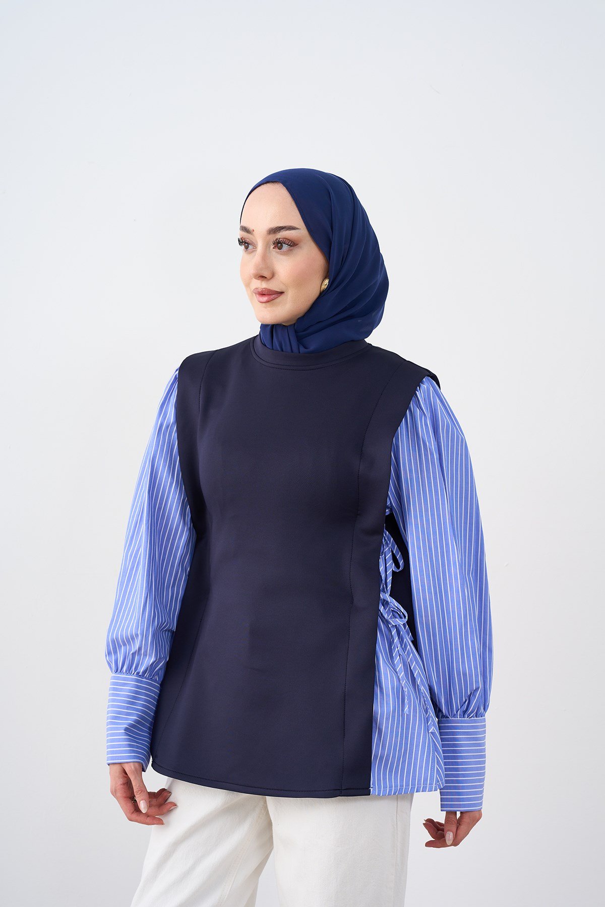 Kolları Çizgili Yan Bağlama Detay Tunik Lacivert