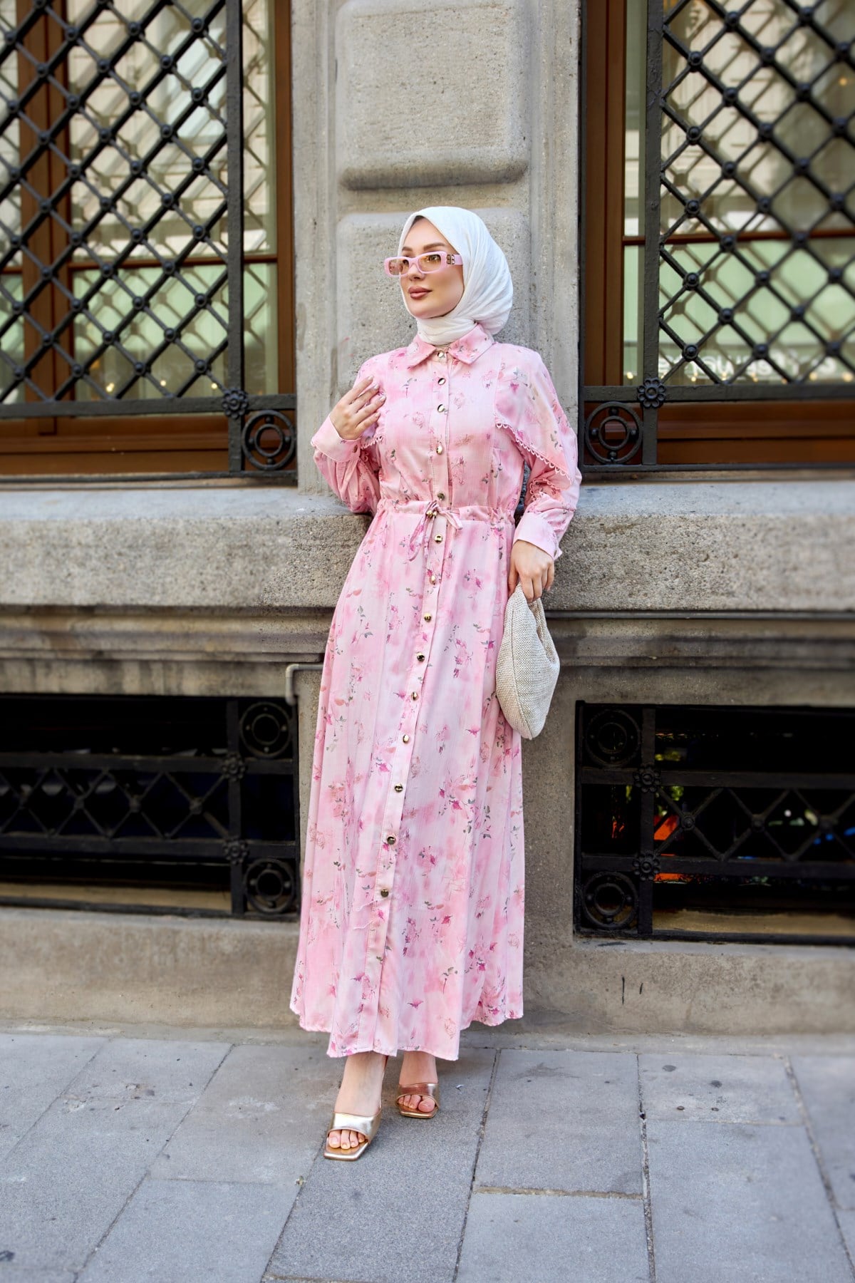 Kolu Dantel Detay Boydan Düğmeli Bel Bağlamalı İç Astarlı Elbise Pembe