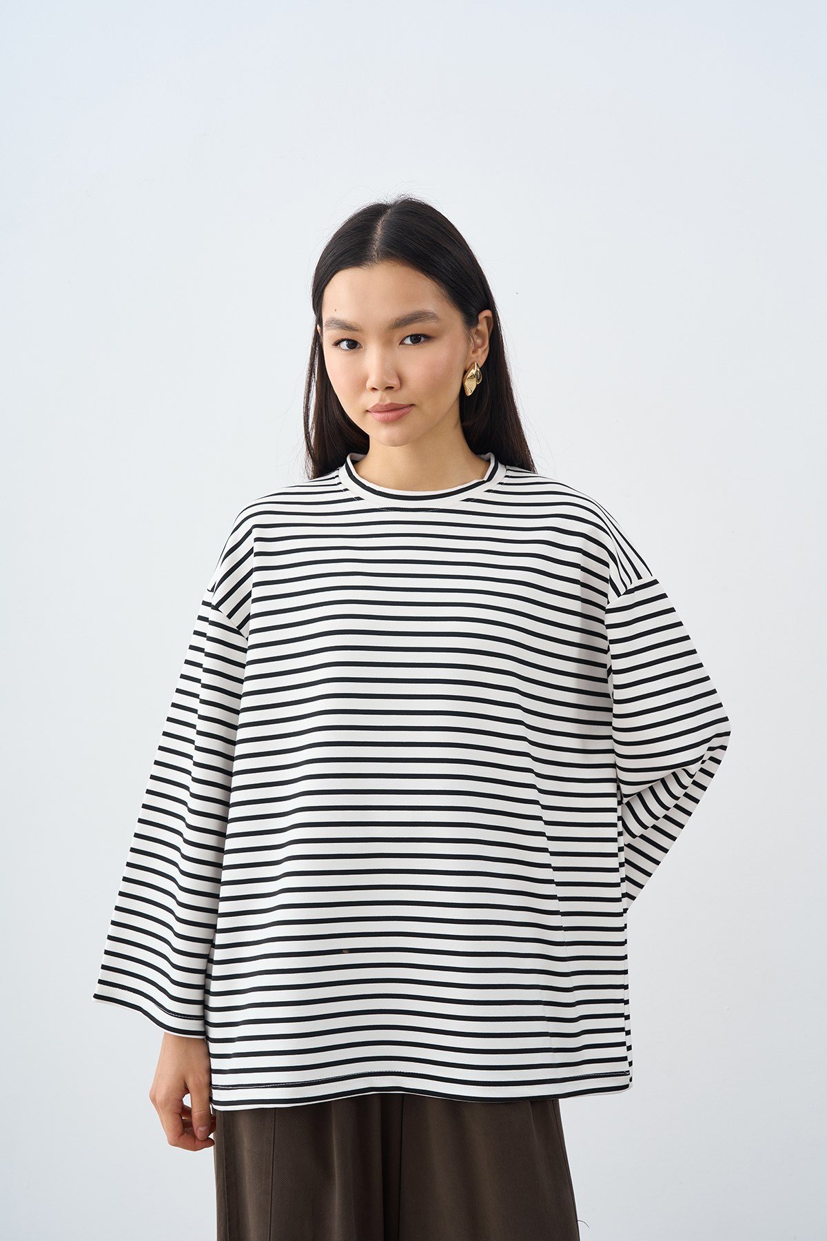 Kontrast Çizgili Bisiklet Yaka Oversize Sweatshirt Siyah
