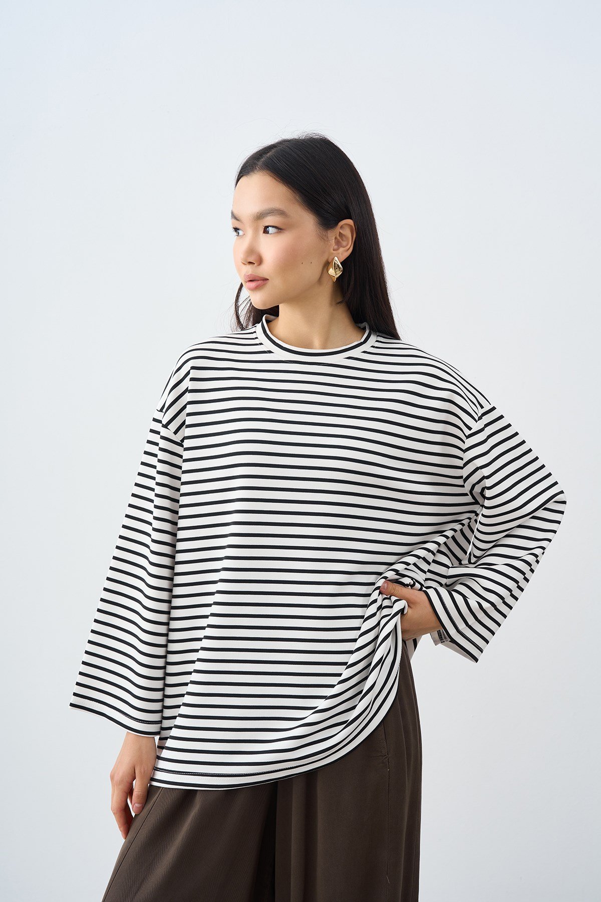 Kontrast Çizgili Bisiklet Yaka Oversize Sweatshirt Siyah