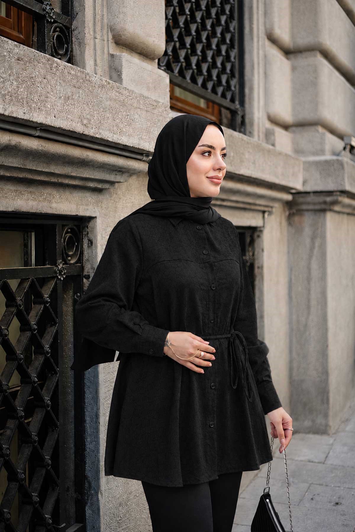 Lotus Çiçek Desen Bel Bağlamalı Gömlek Siyah