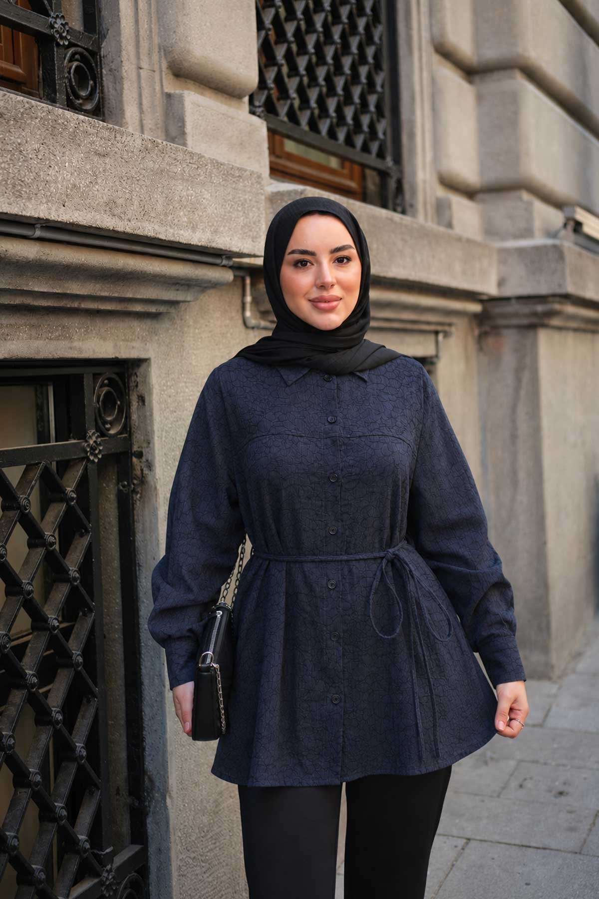 Lotus Çiçek Desen Bel Bağlamalı Gömlek Lacivert
