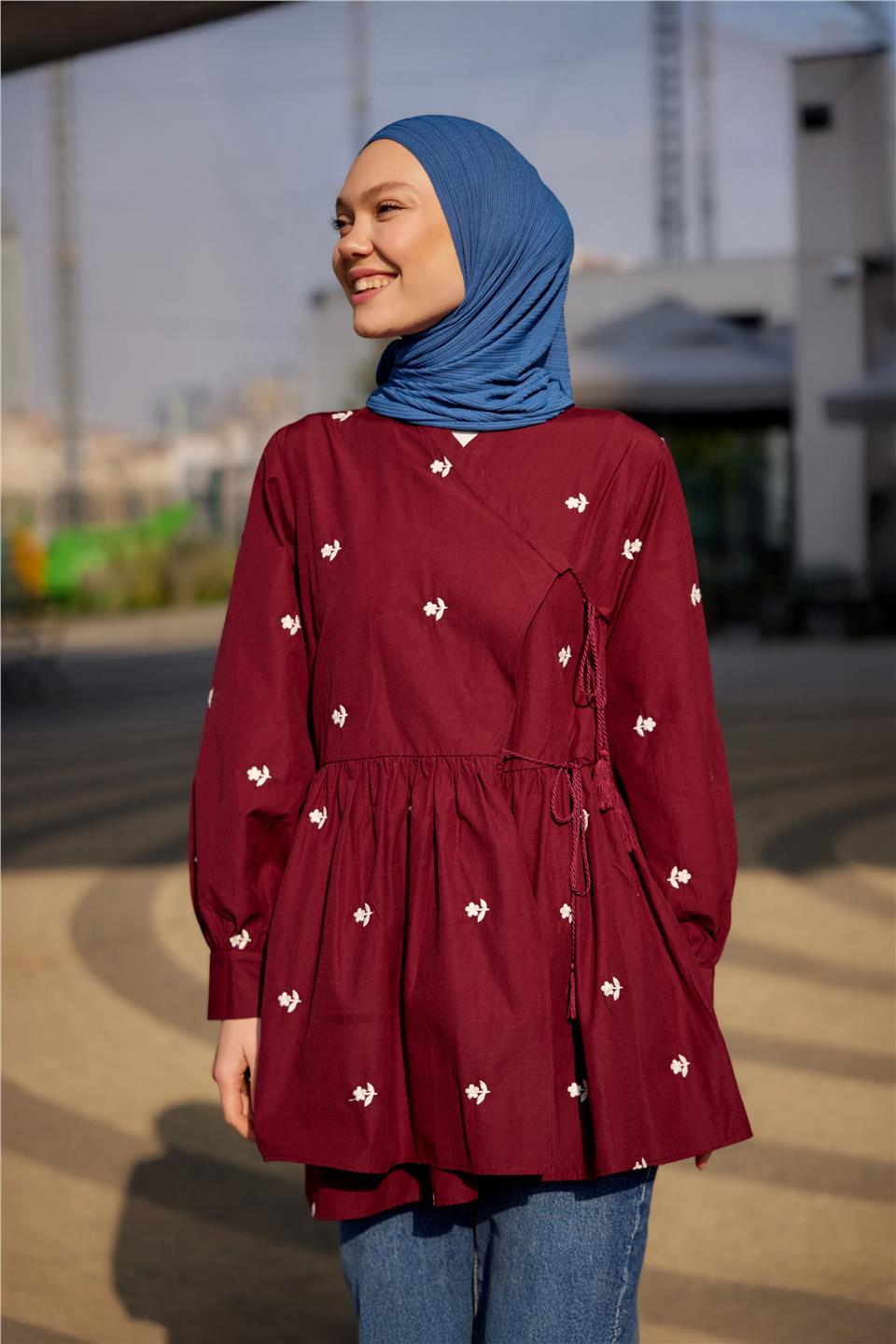 Nakış İşlemeli Yandan Bağlamalı Tunik Bordo